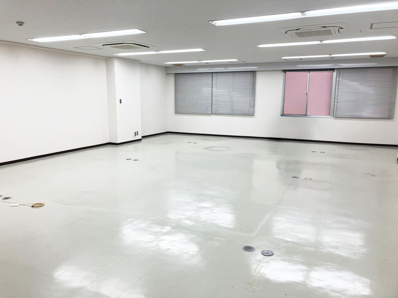 オフィス室内参考画像(2階・約26坪)