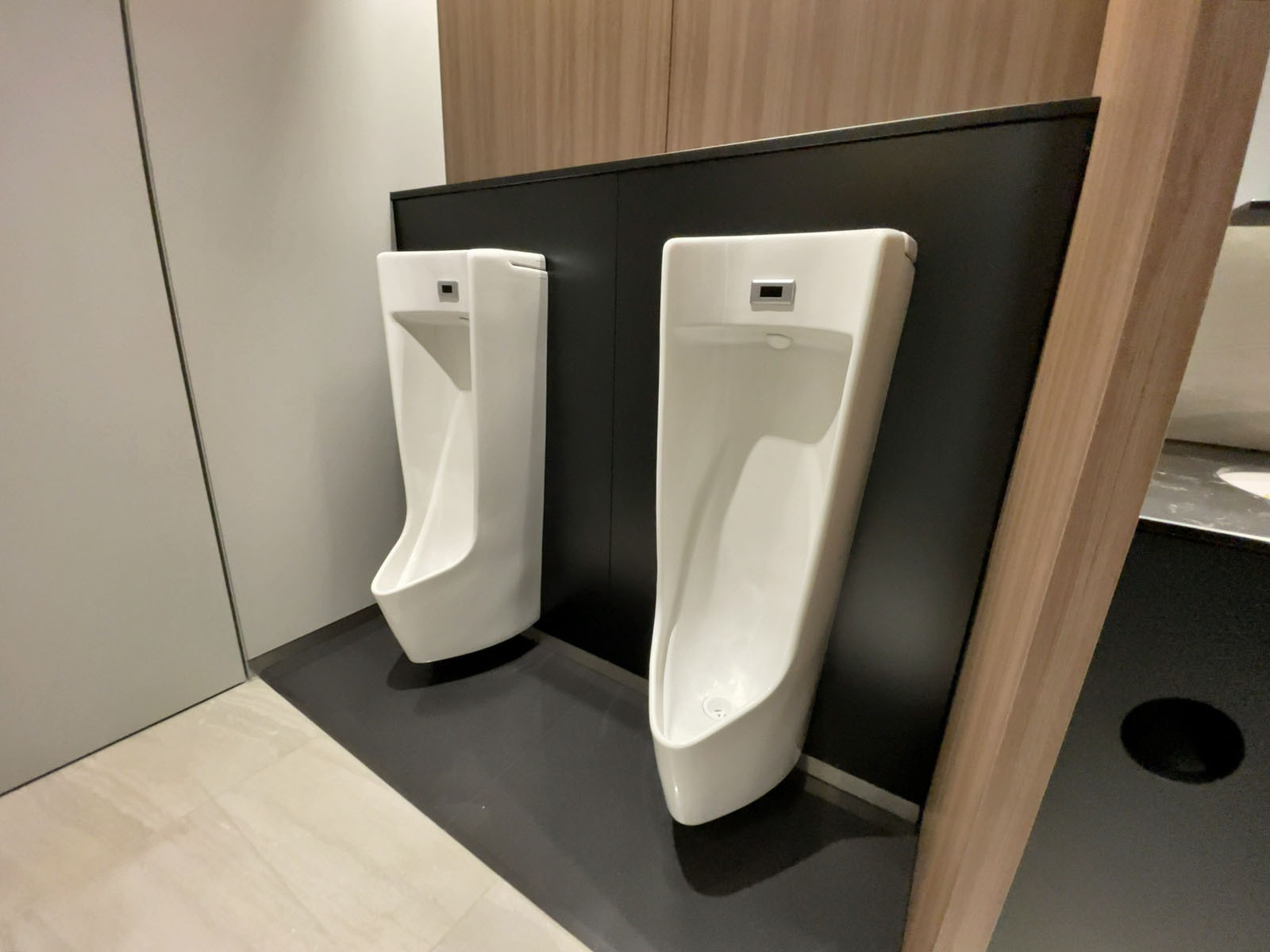 男性用トイレ
