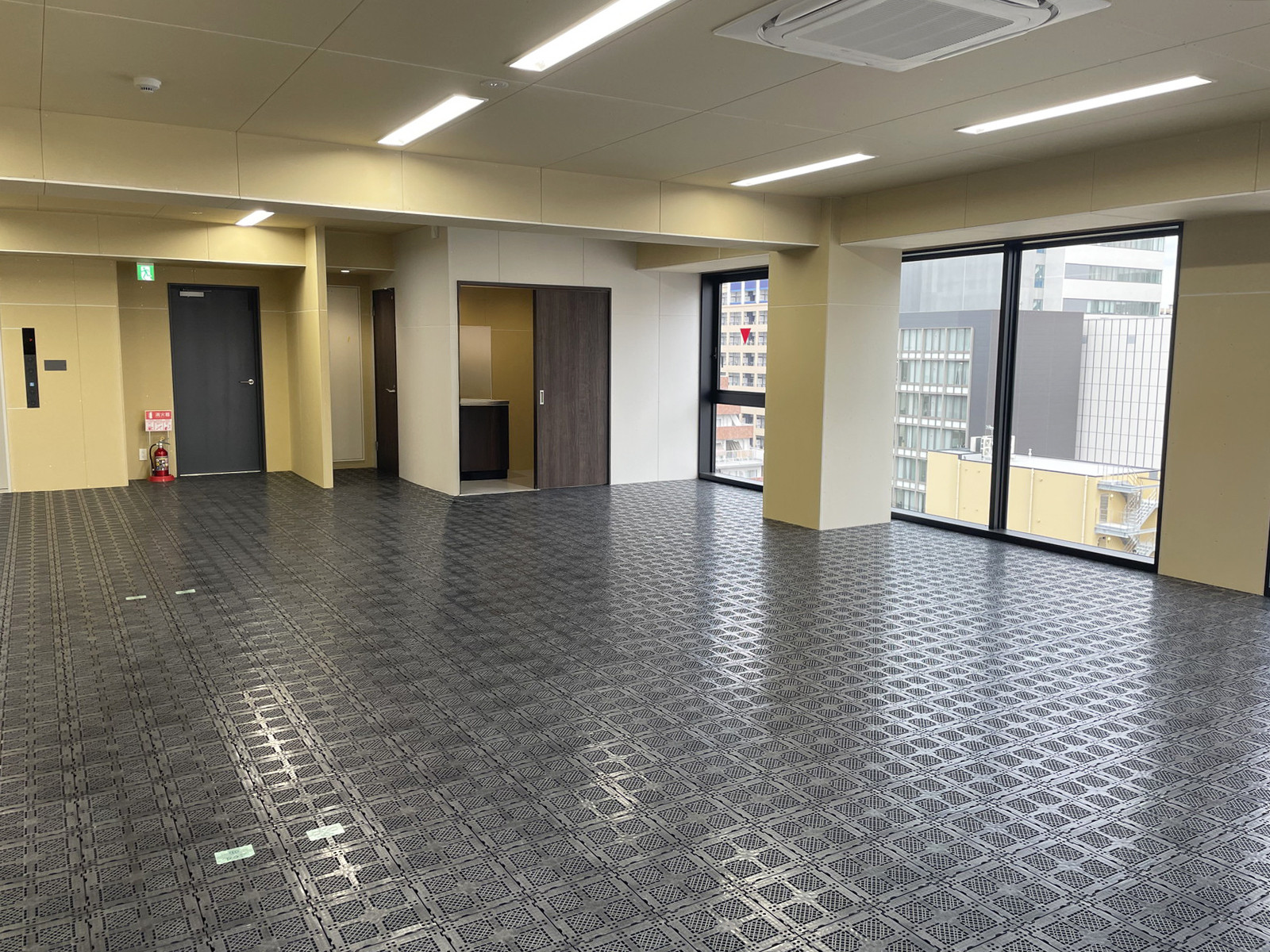 オフィス室内参考画像(9階・約28坪)