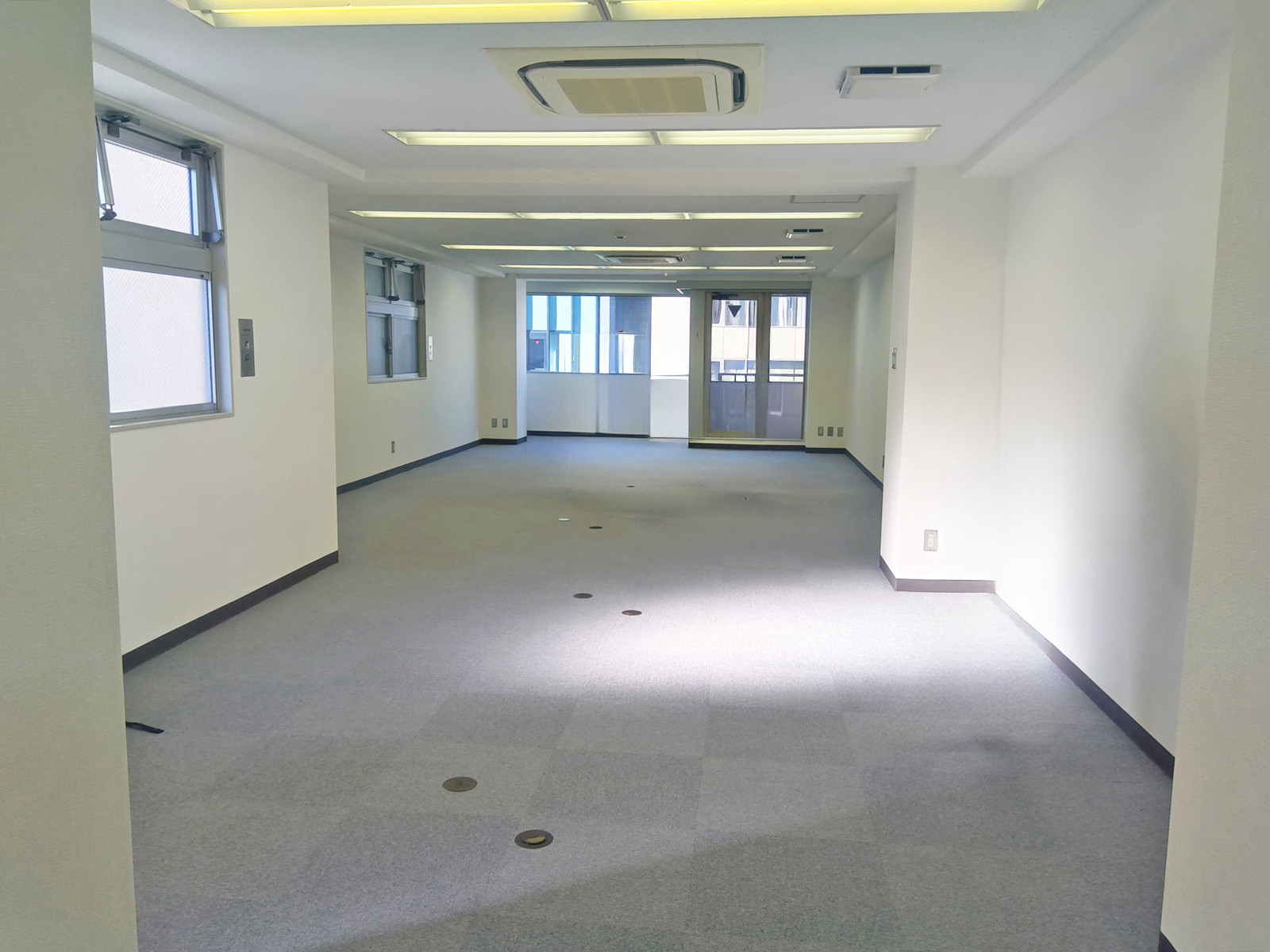 オフィス室内参考画像(7階・約24坪)