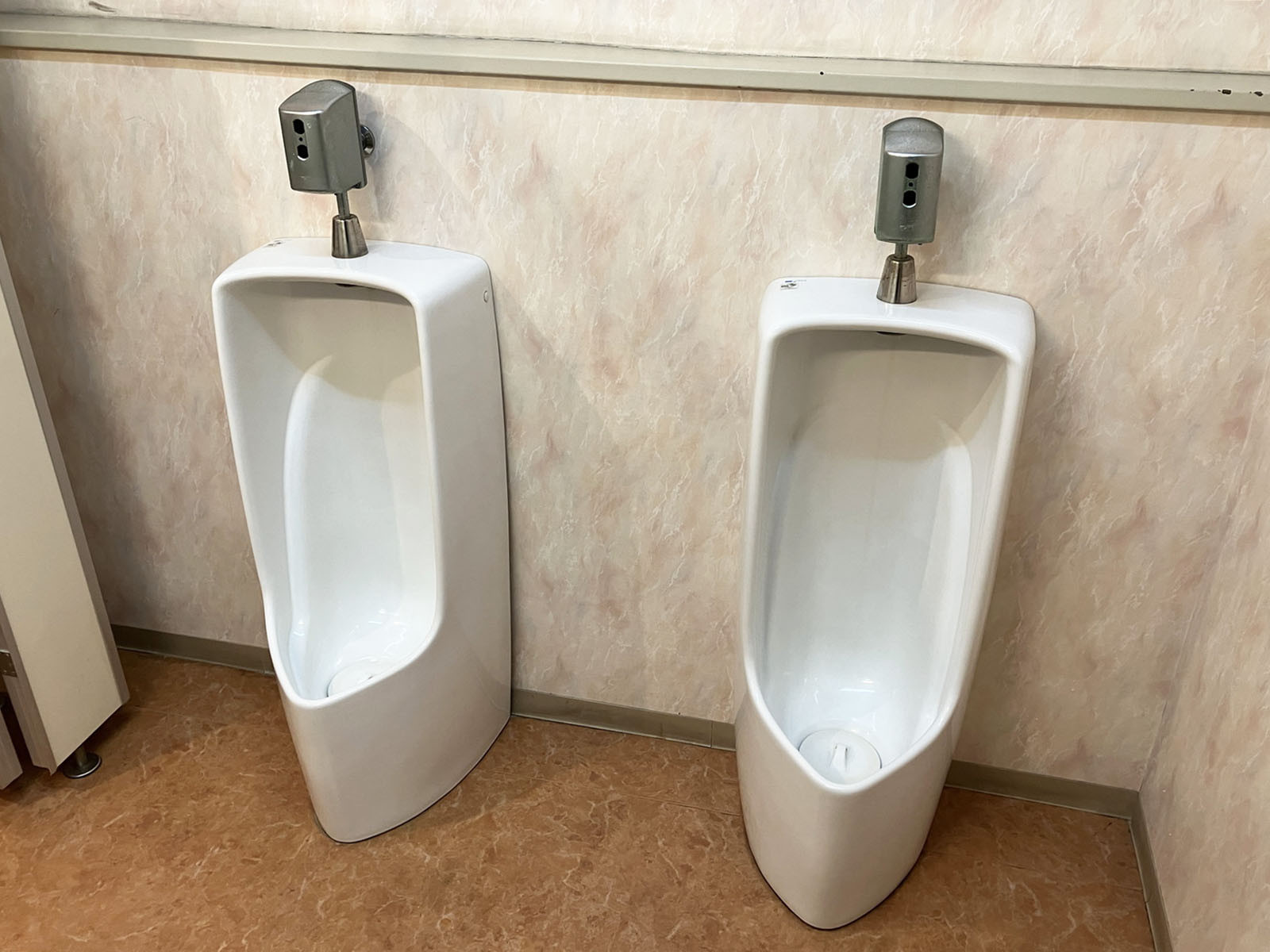 男性用トイレ