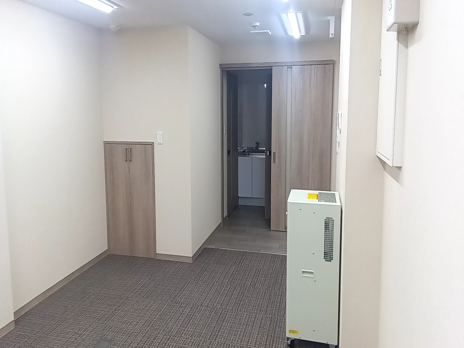 別角度の様子