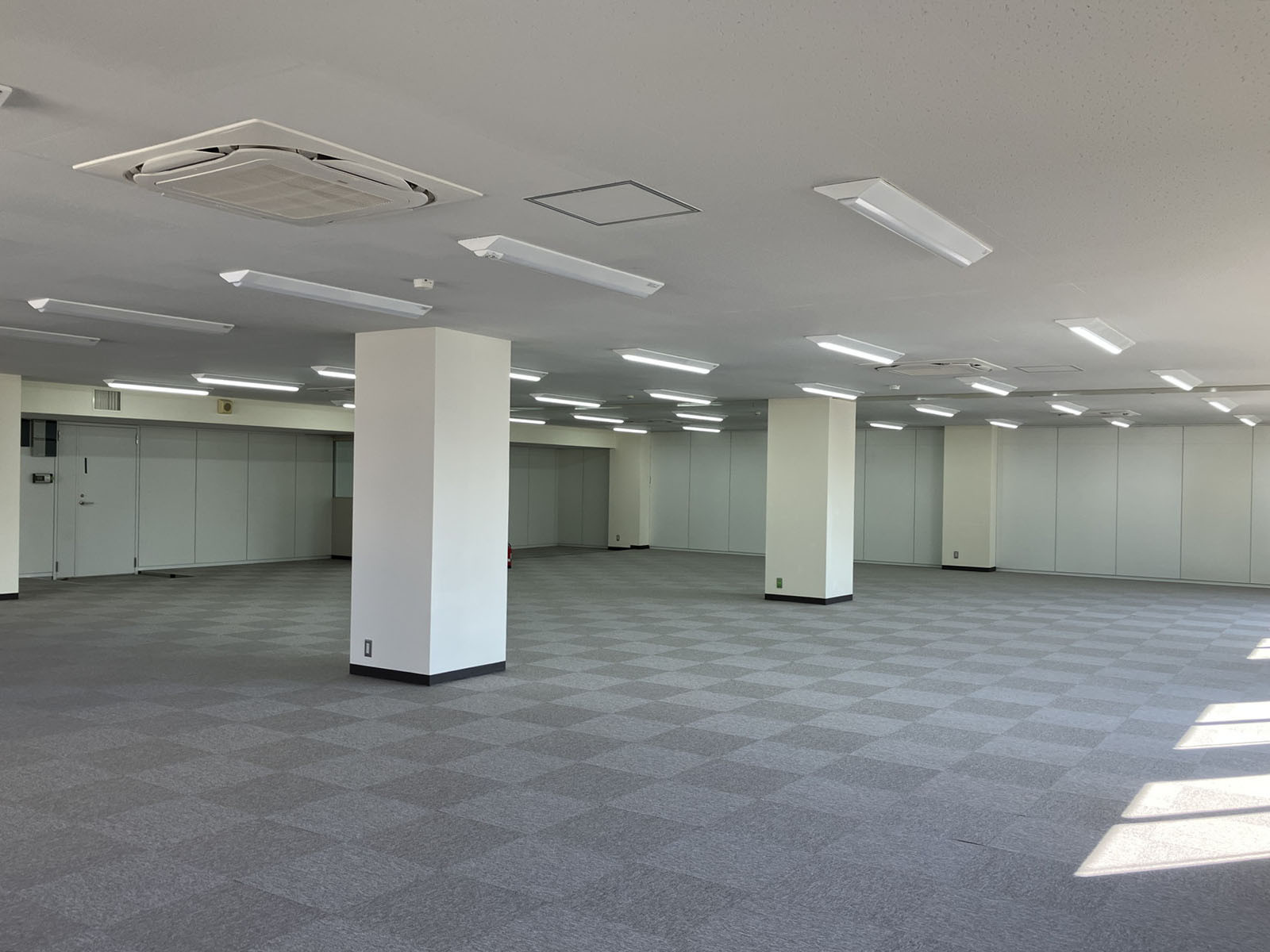 オフィス室内参考画像(8階)