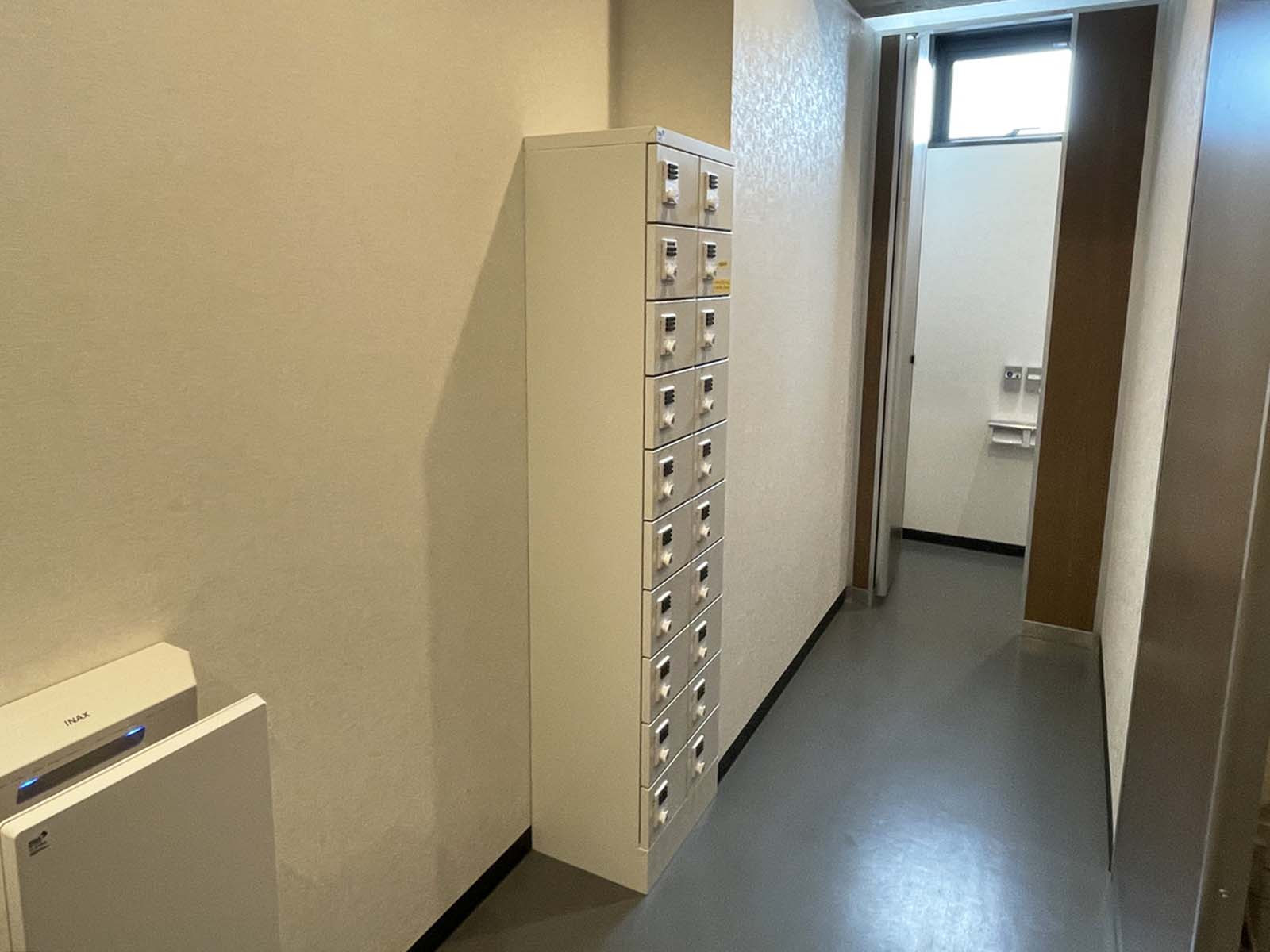 収納棚