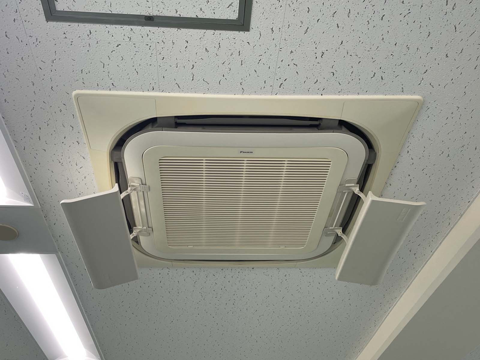 空調