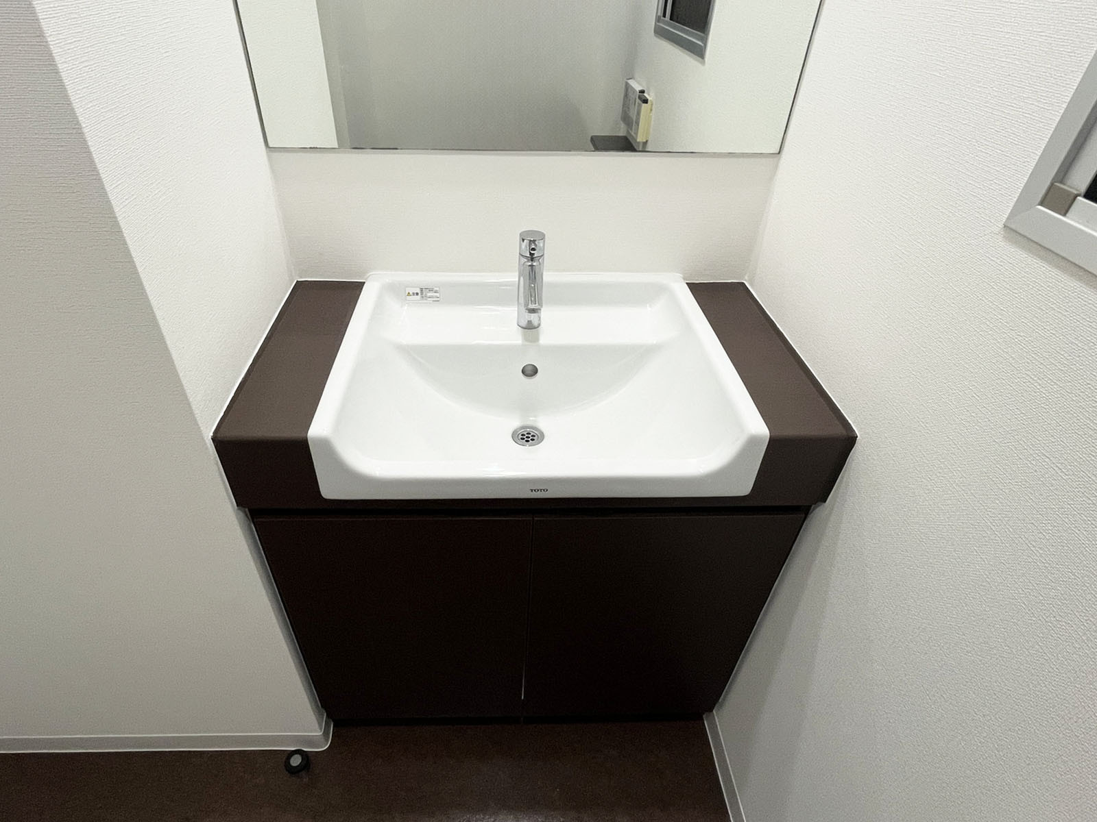 男性用トイレ洗面台