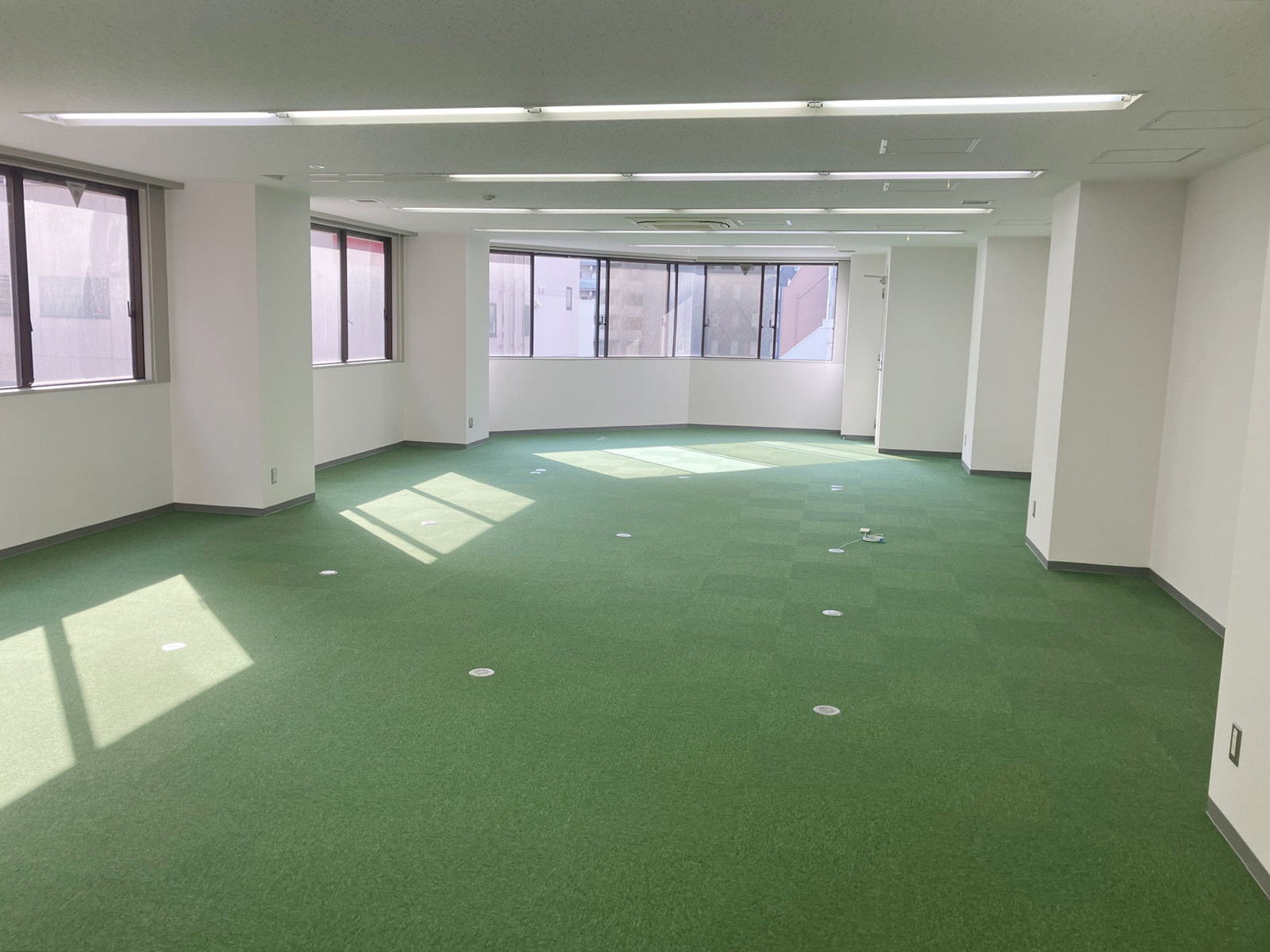 オフィス室内参考画像
