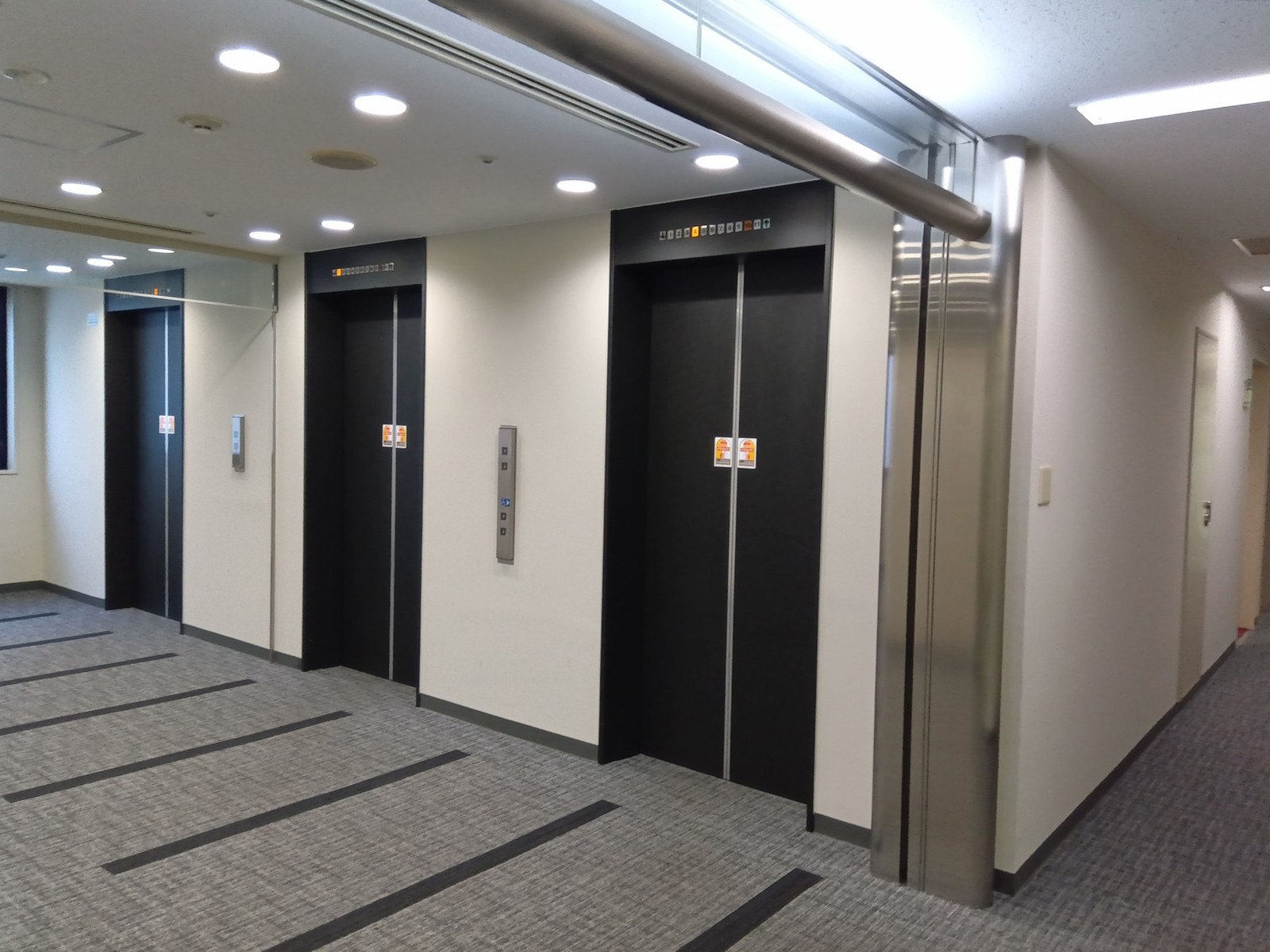 エレベーターホール
