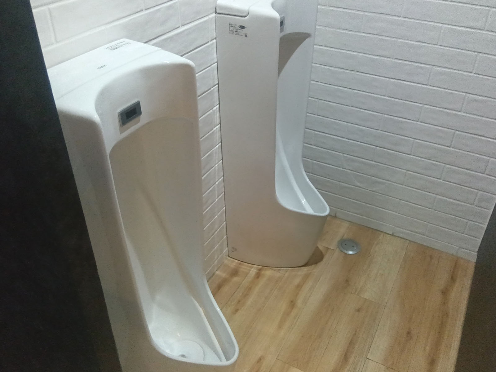 男性用トイレ