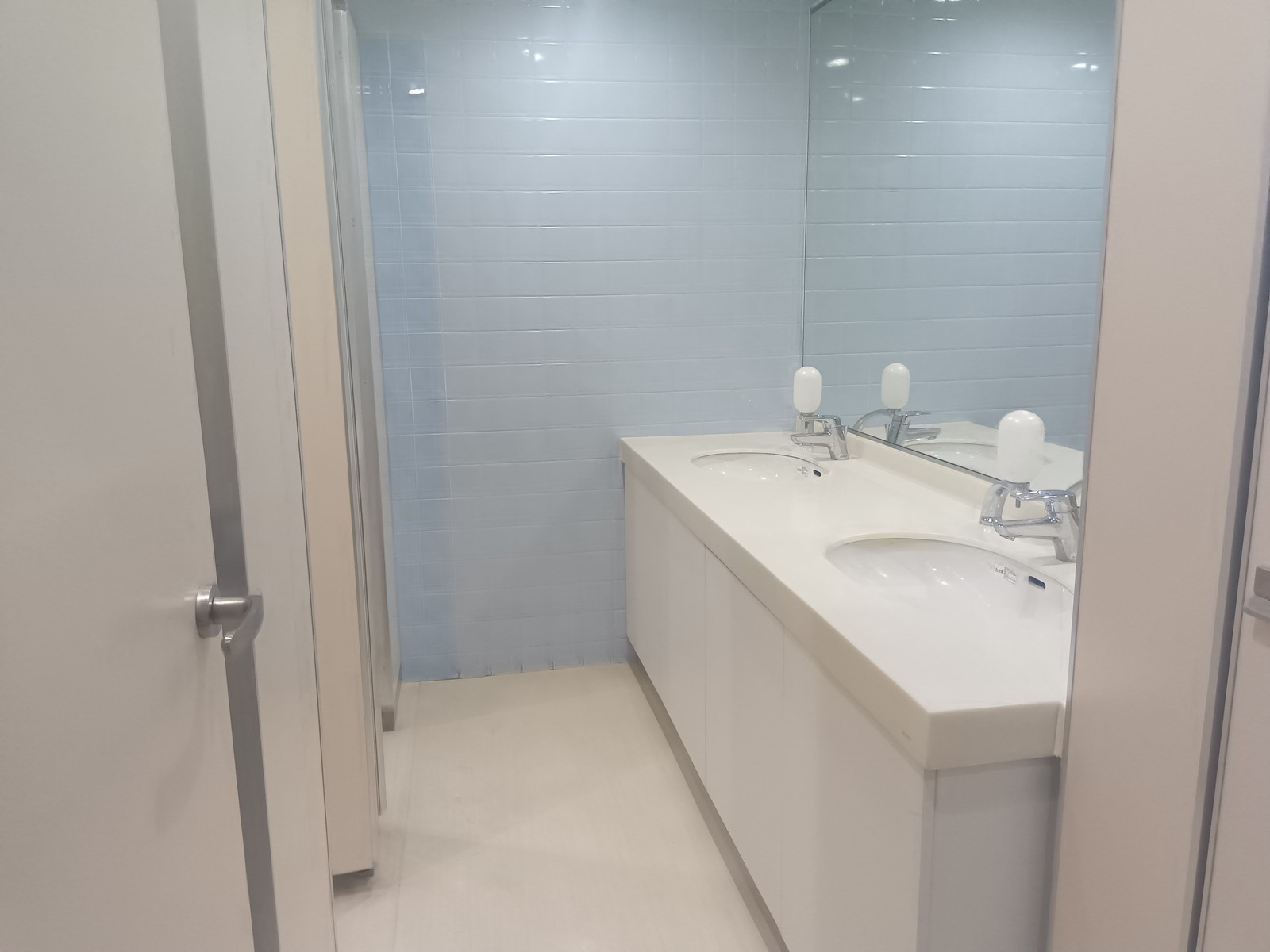 トイレ全体の様子