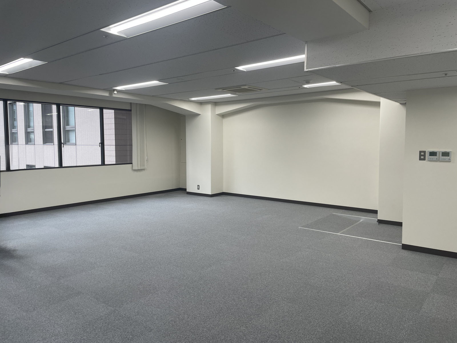 オフィス室内参考画像