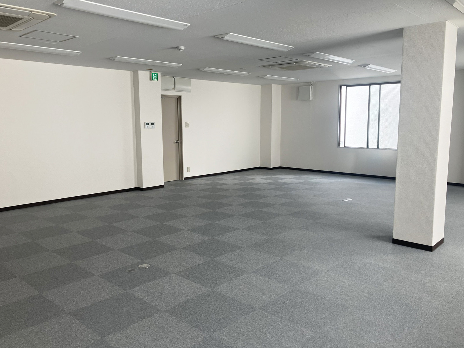 オフィス室内参考画像