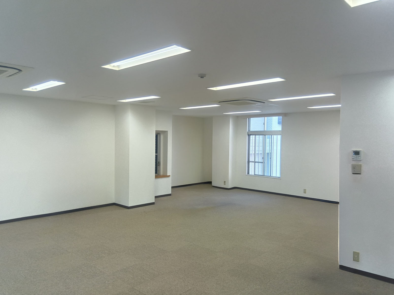 オフィス室内参考画像(9階・約33坪)