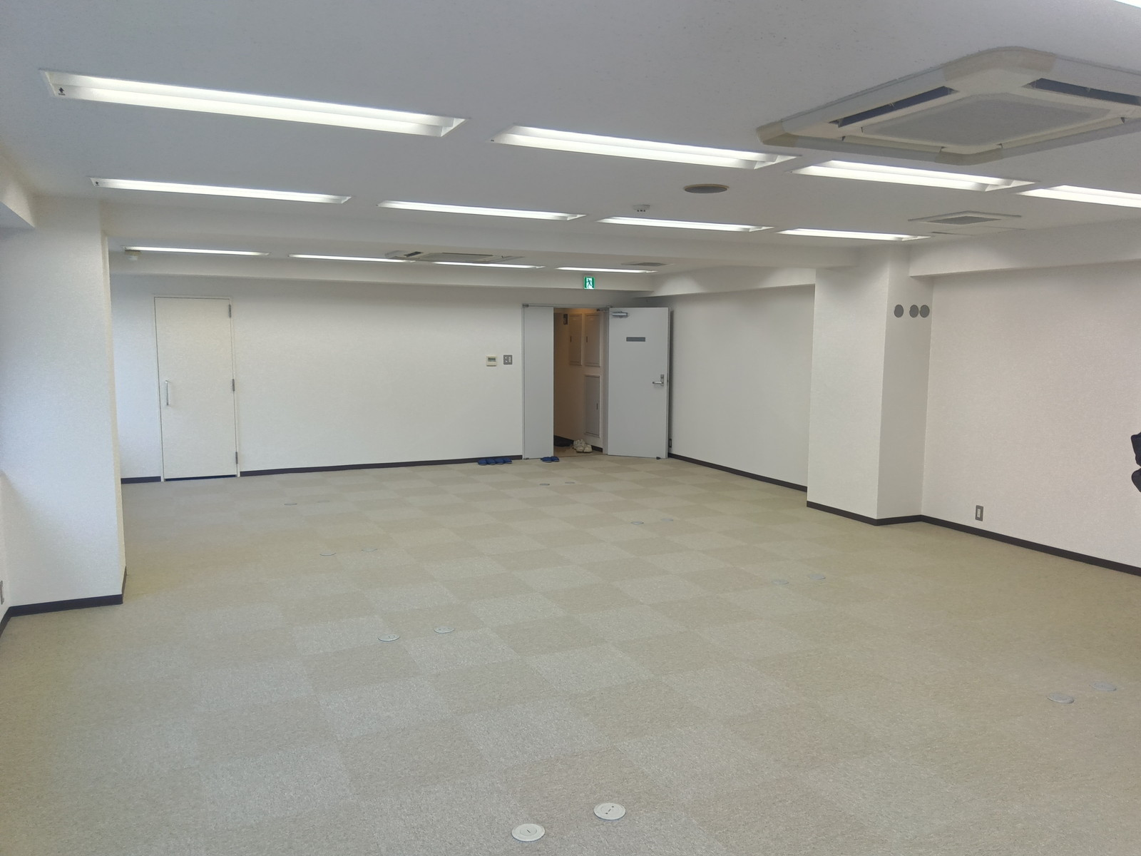 別角度の様子