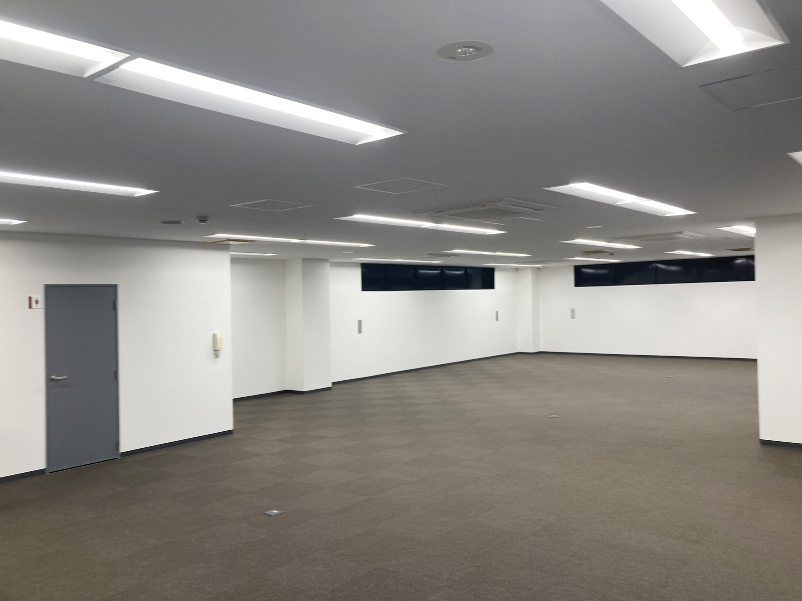 オフィス室内参考画像
