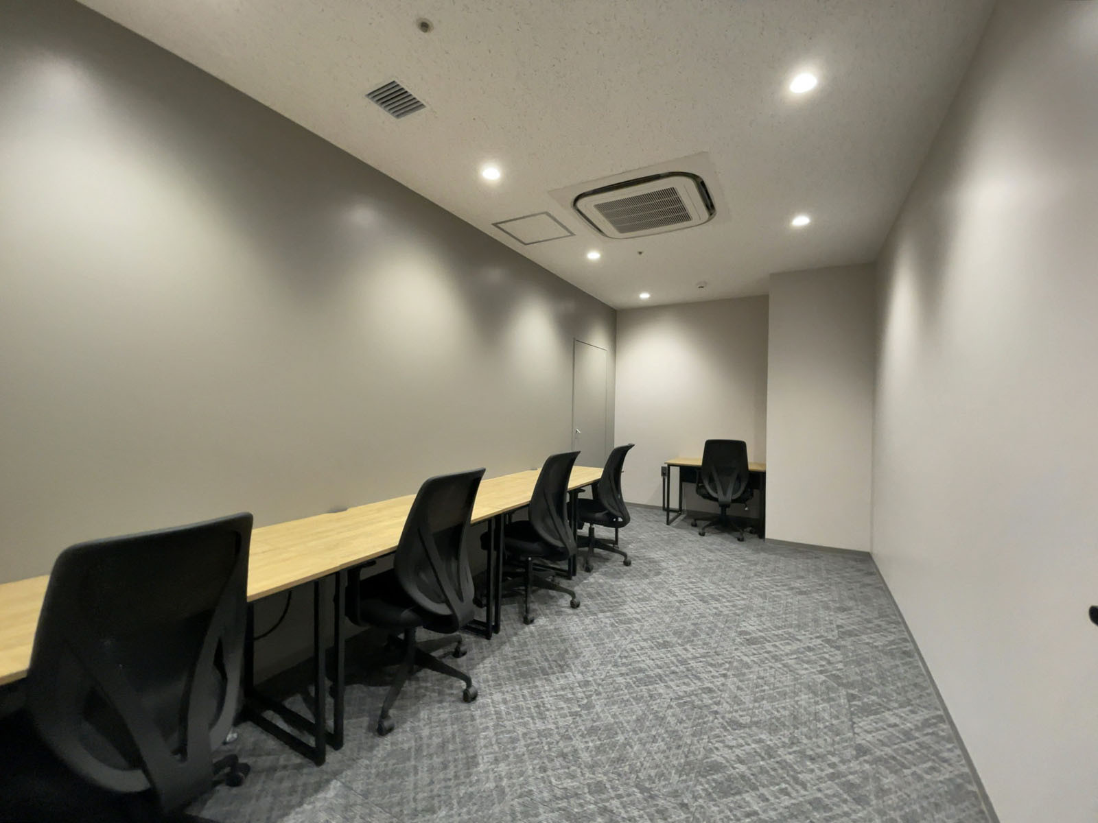 スモールオフィス(地下1階)