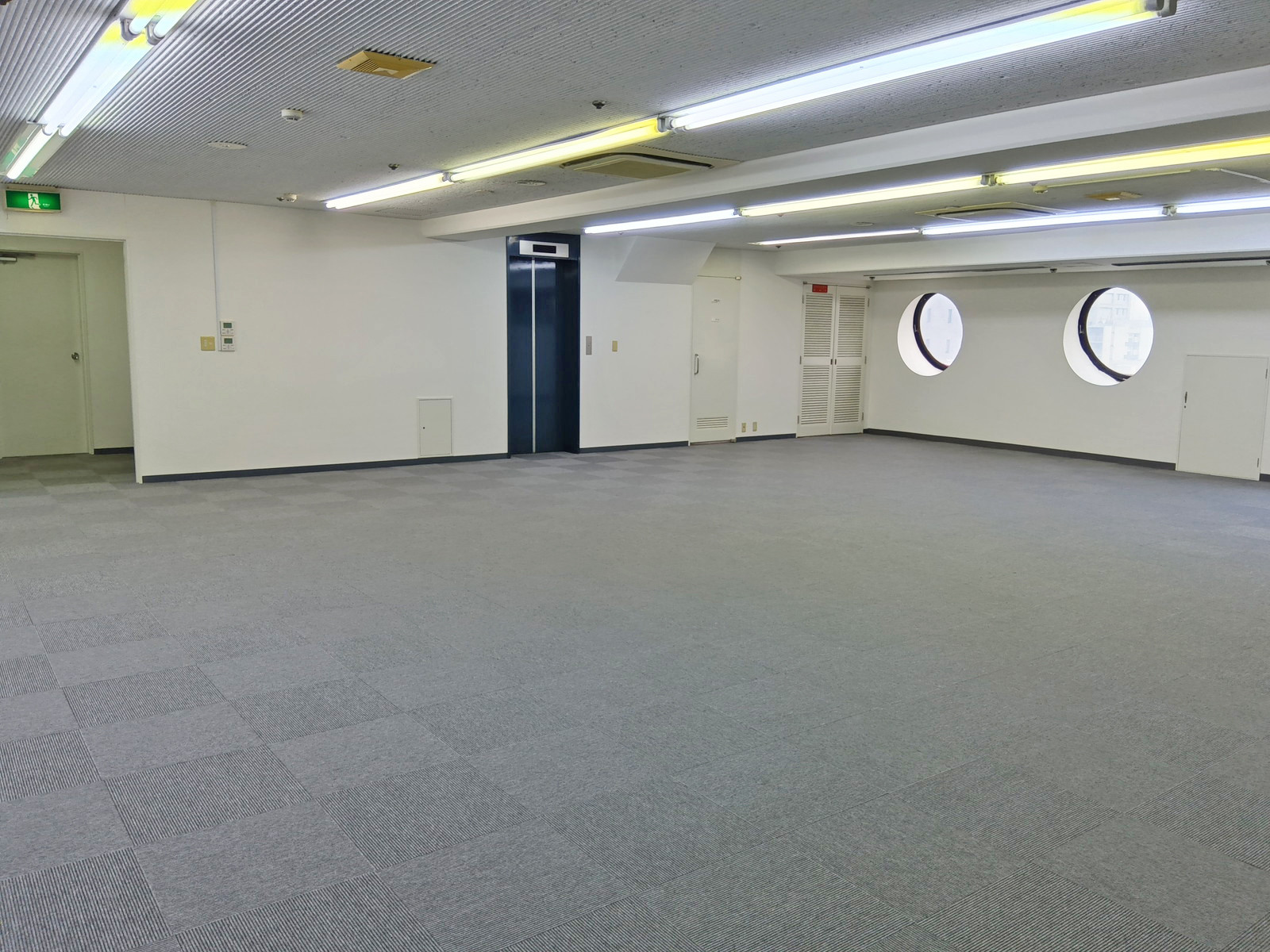 オフィス室内参考画像