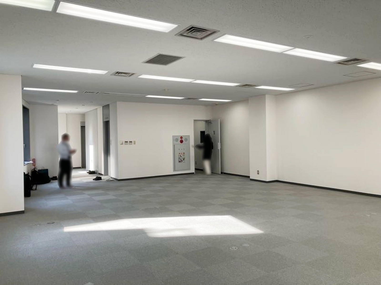 別角度の様子