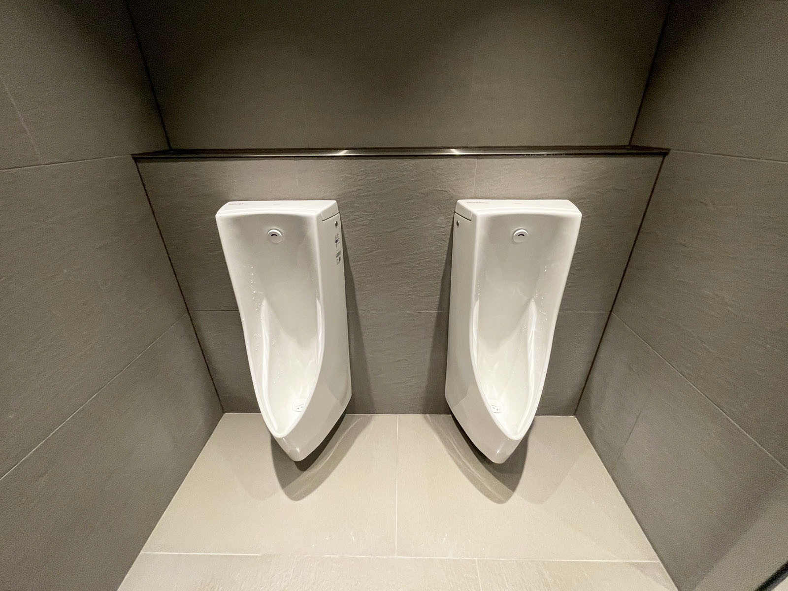 男性用トイレ