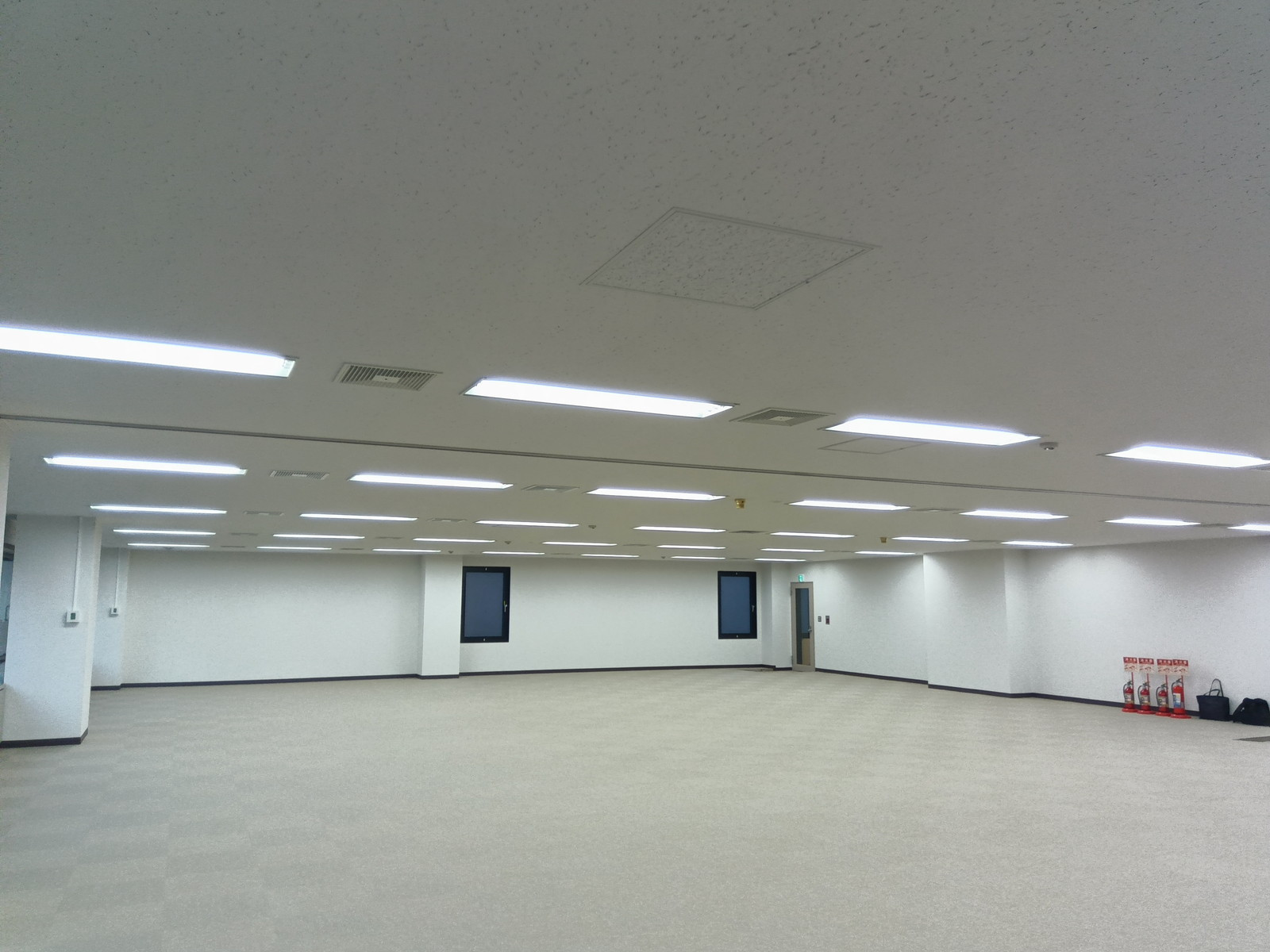 別角度の様子