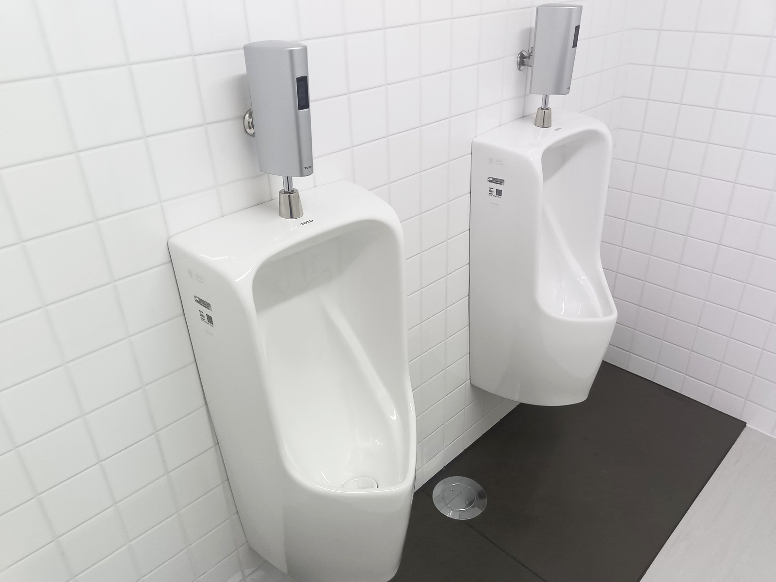 男性用トイレ