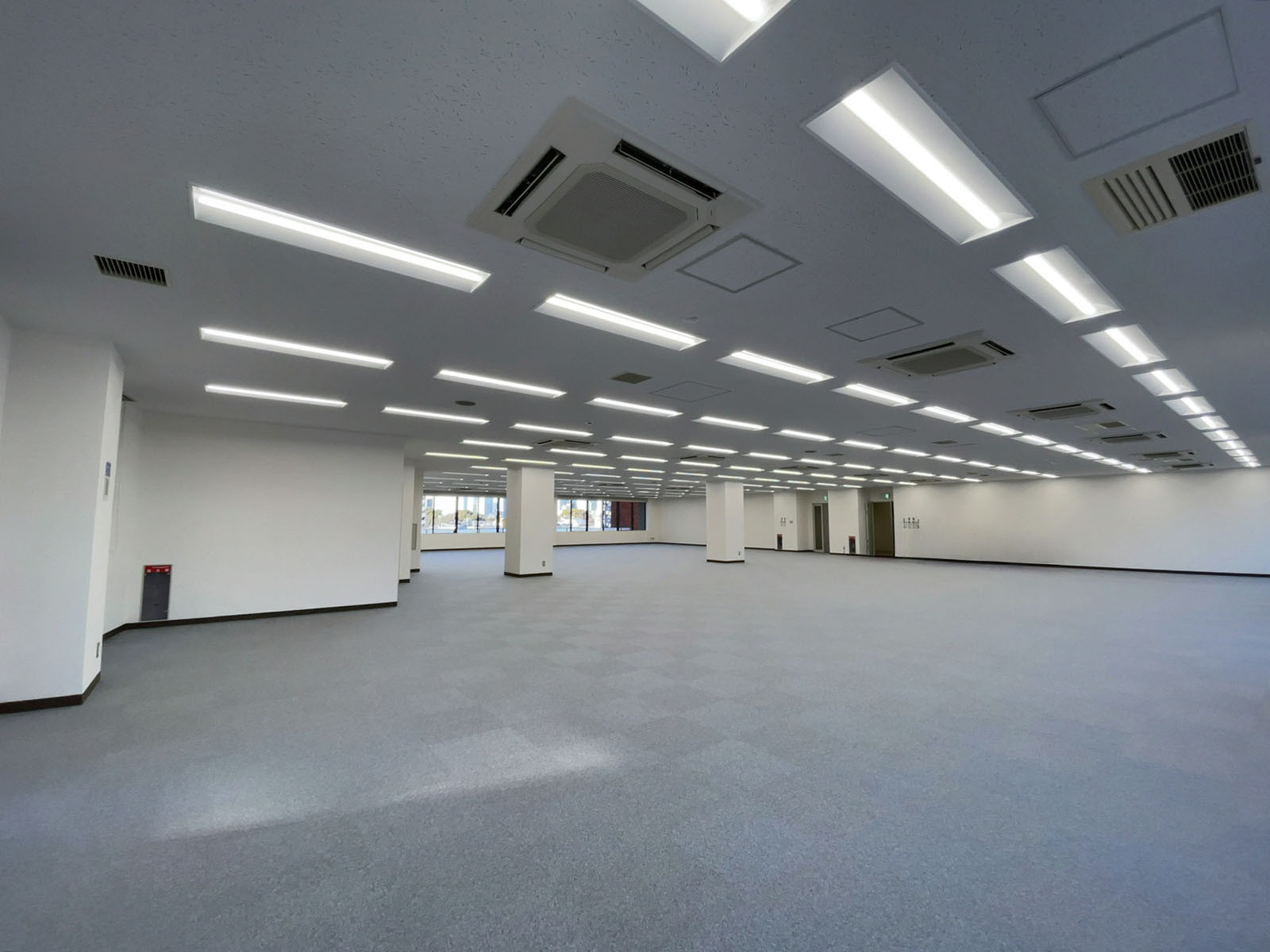 室内の様子