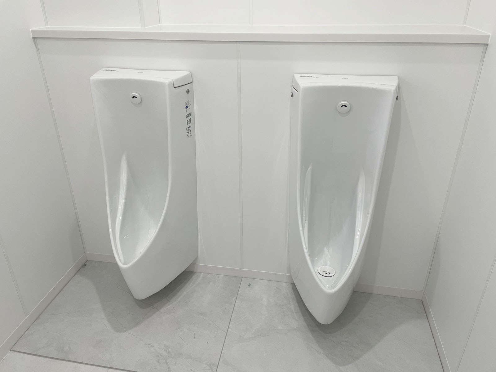 男性用トイレ