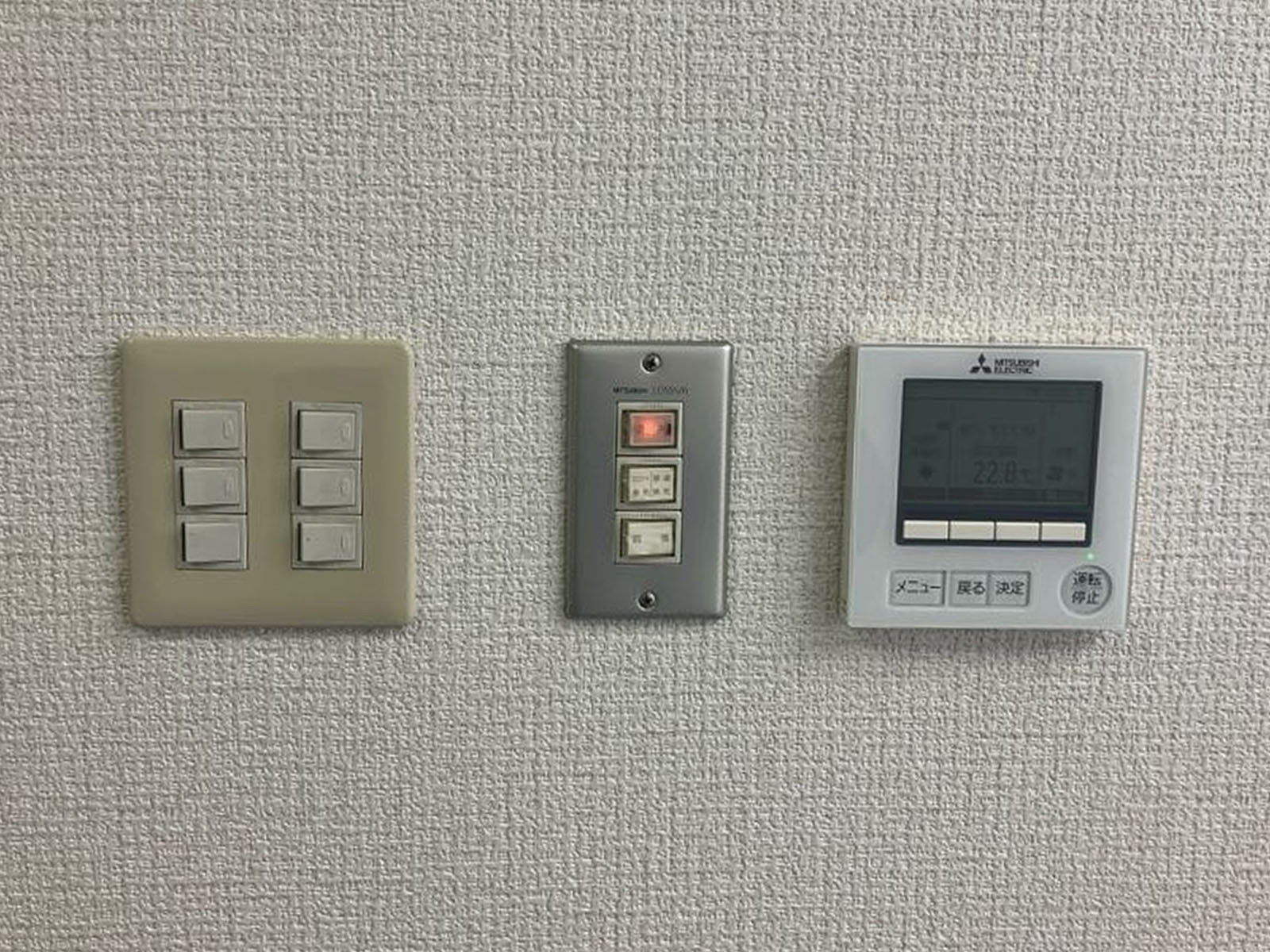 スイッチ類