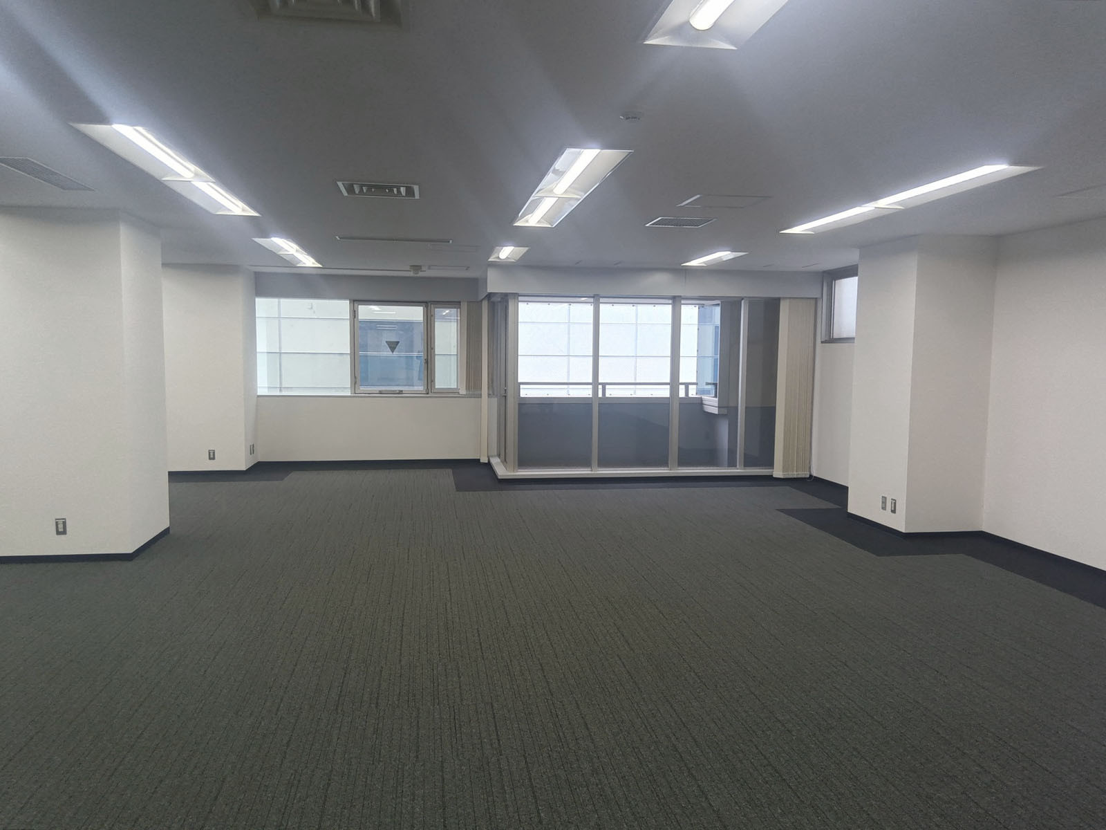別角度の様子
