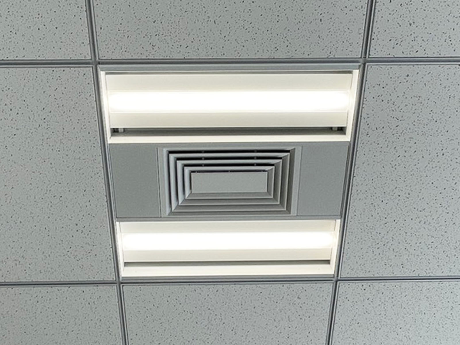 空調