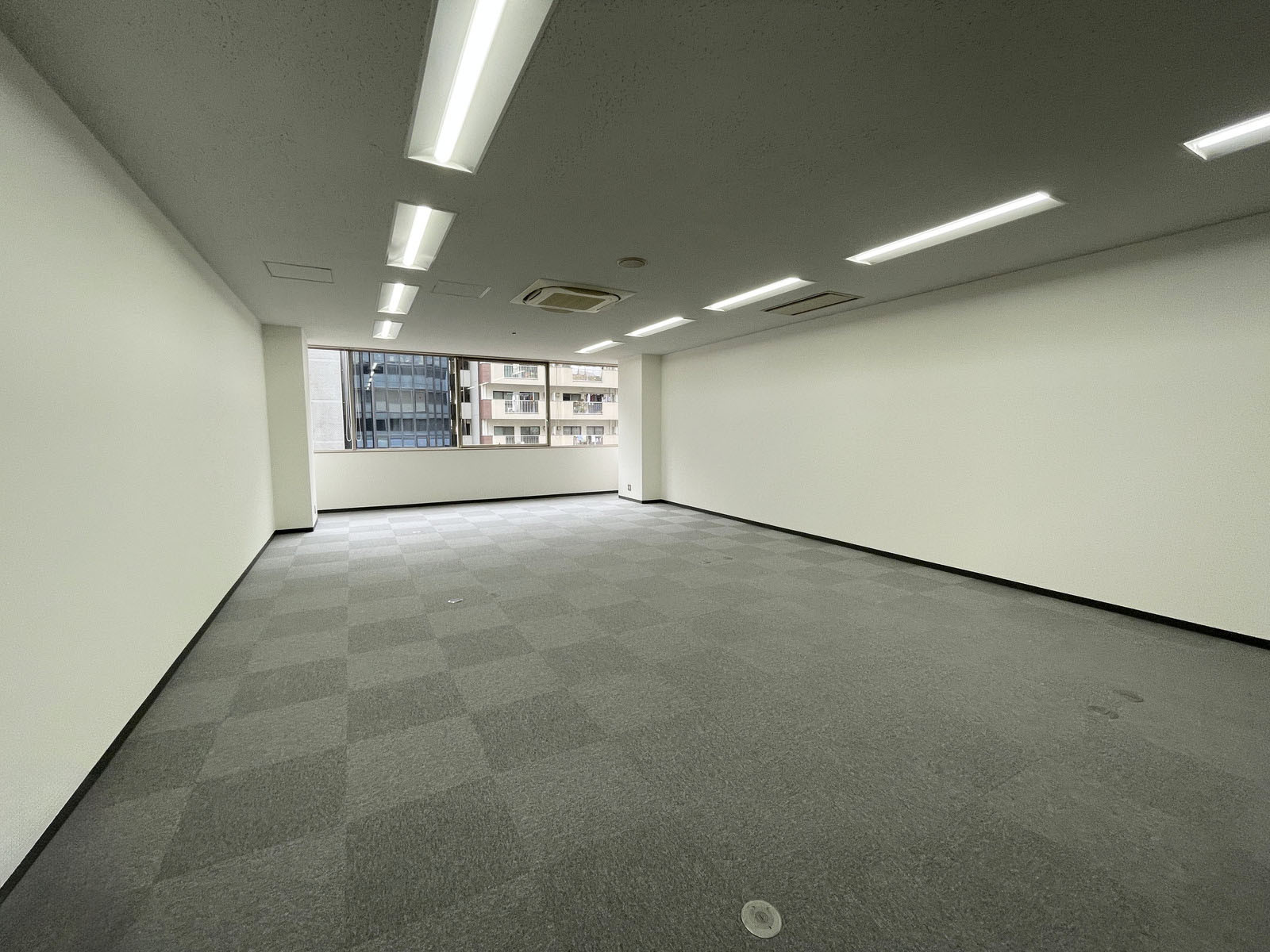 オフィス室内参考画像(4階・約19坪)