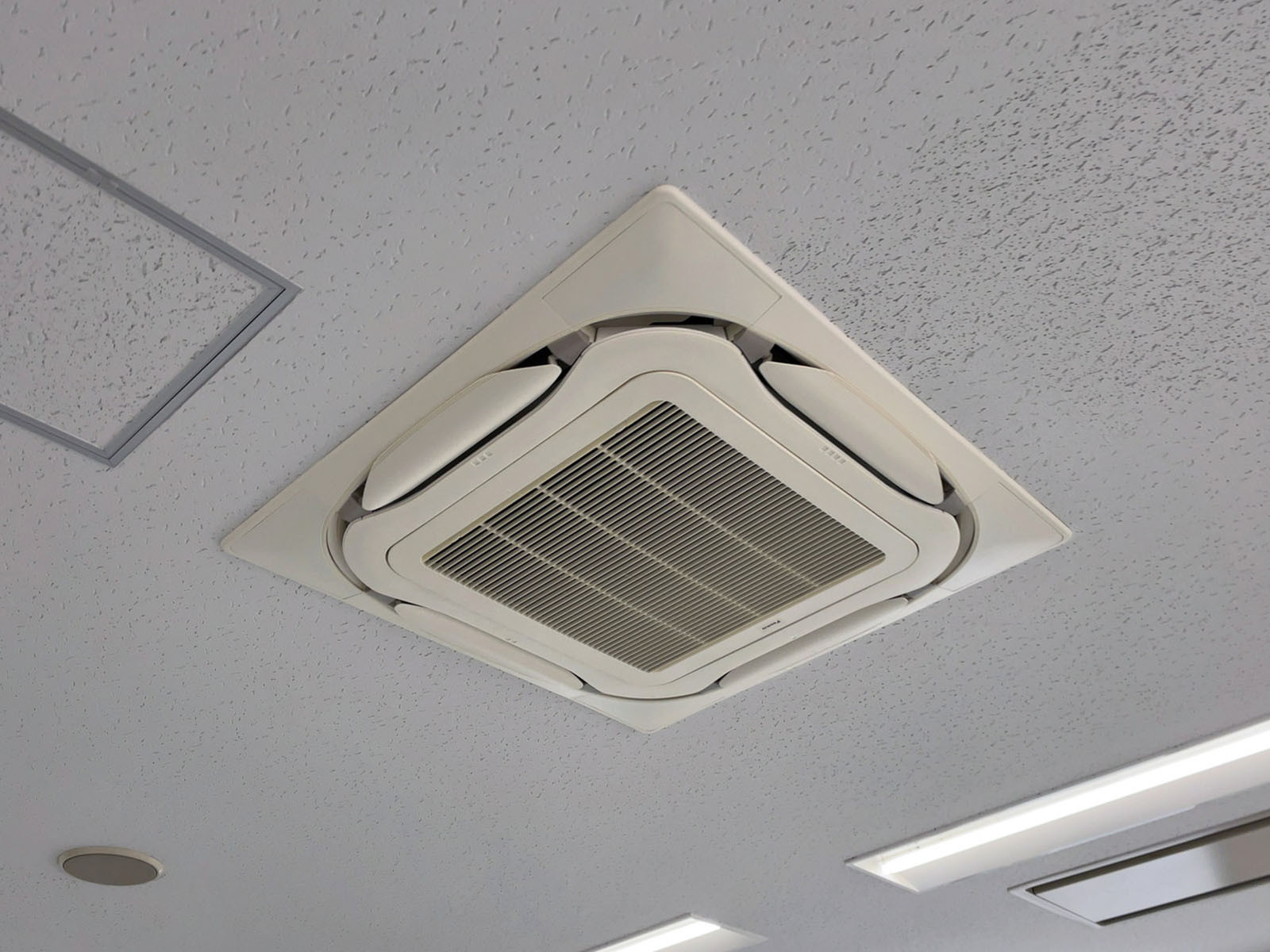 空調