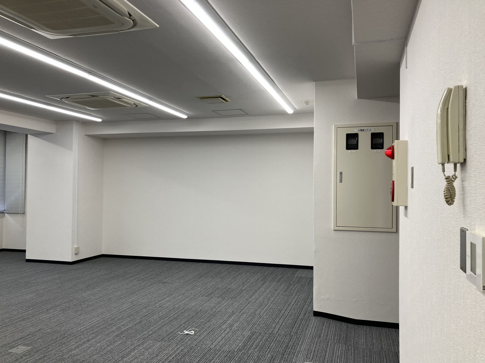 室内角の様子