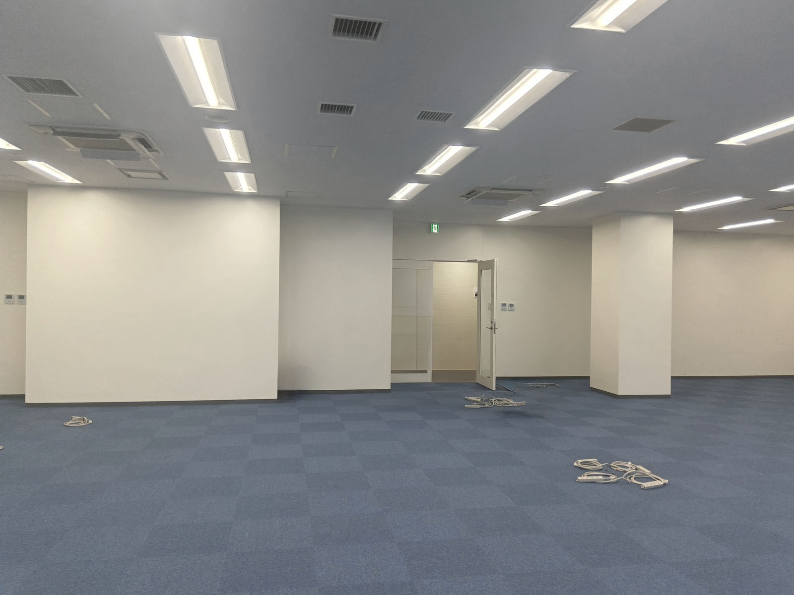 出入り口側の様子