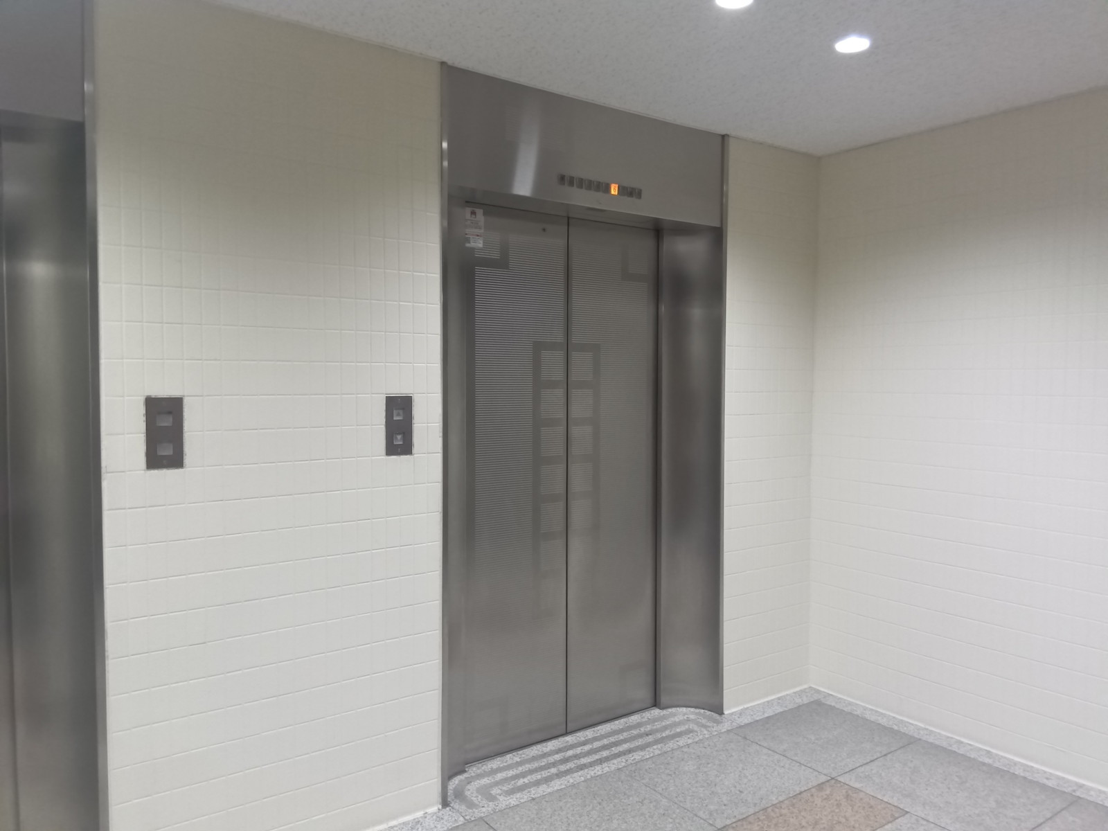エレベーター