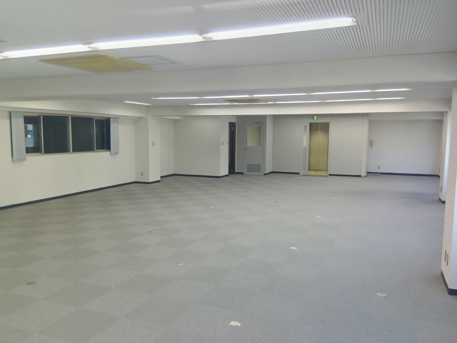 別角度の様子