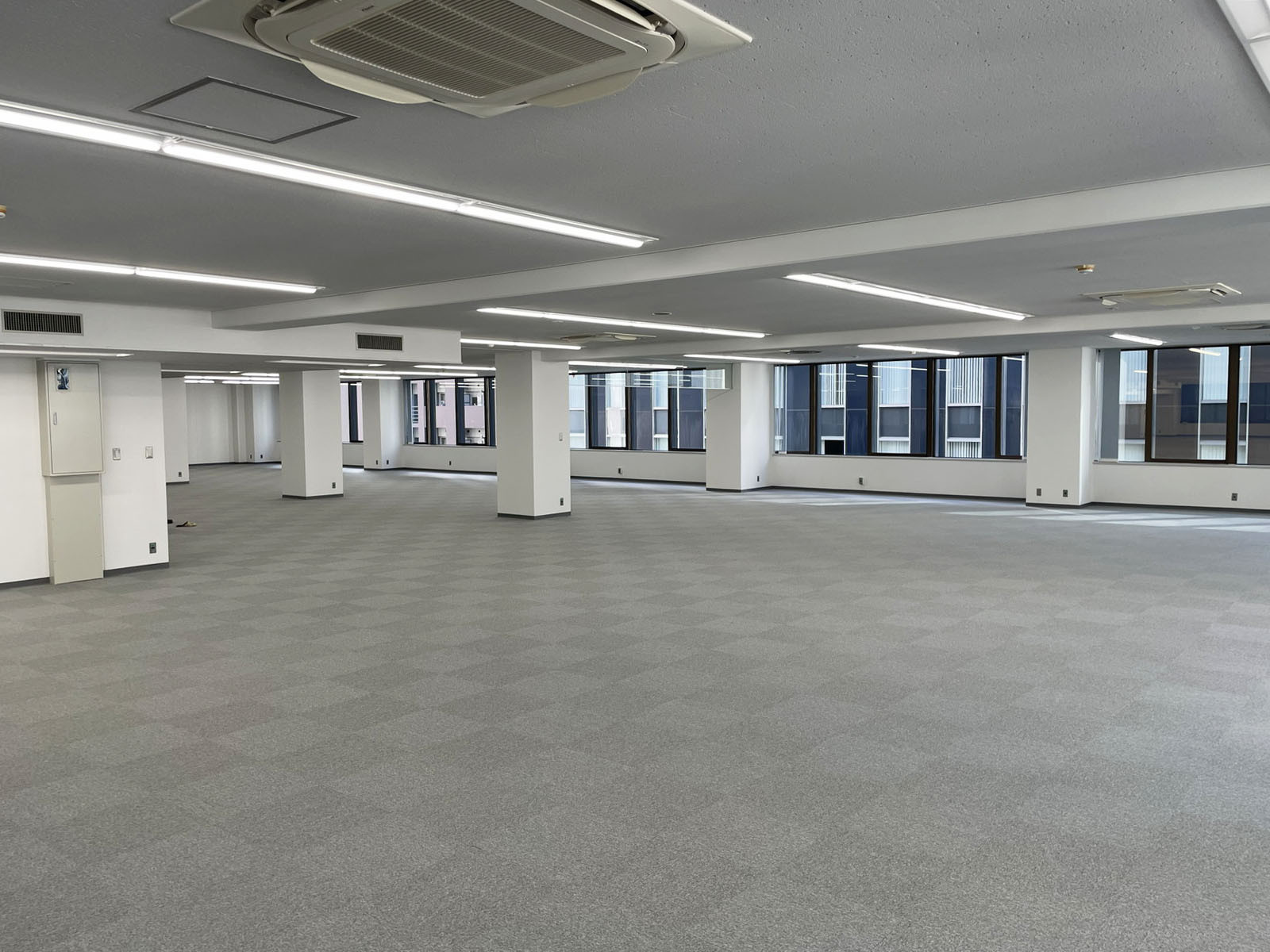 オフィス室内参考画像(5階・約150坪)