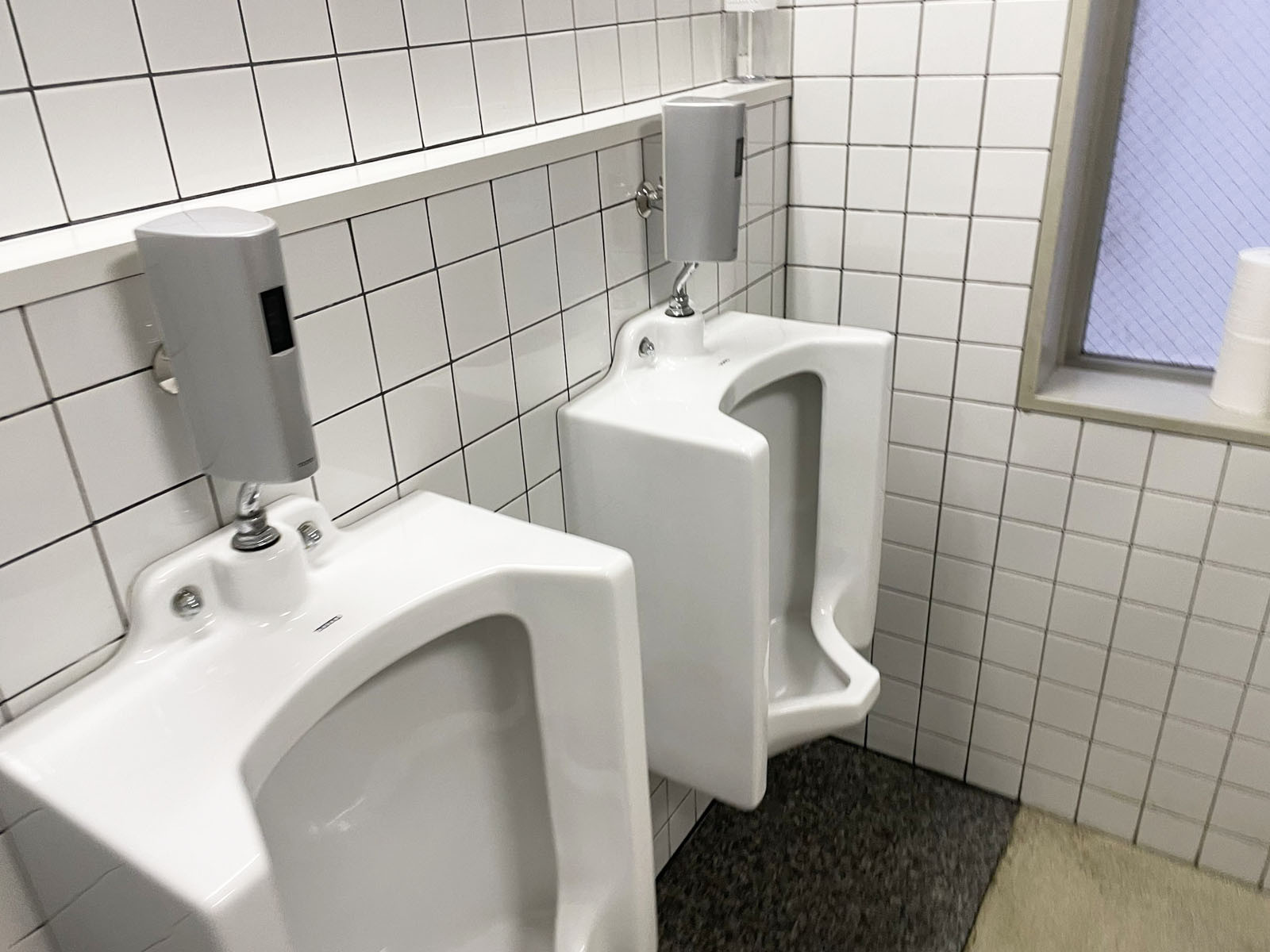 男性用トイレ
