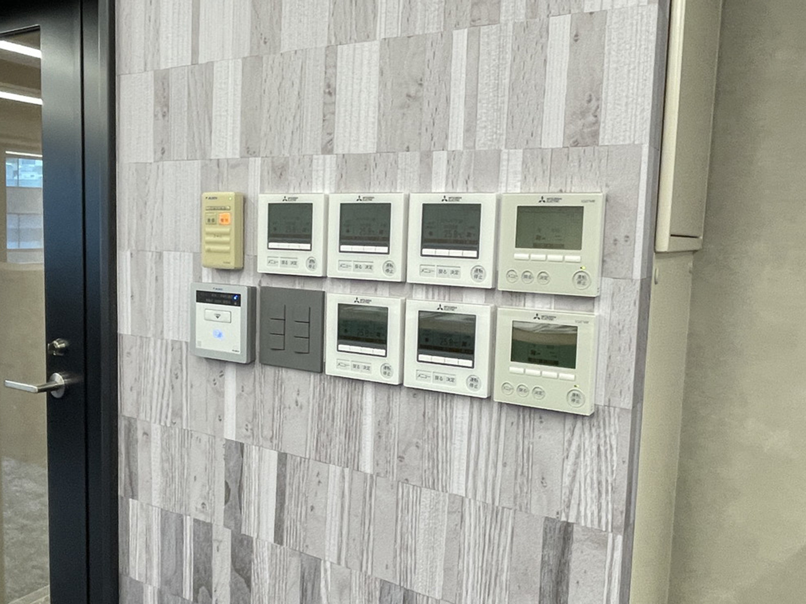 スイッチ類