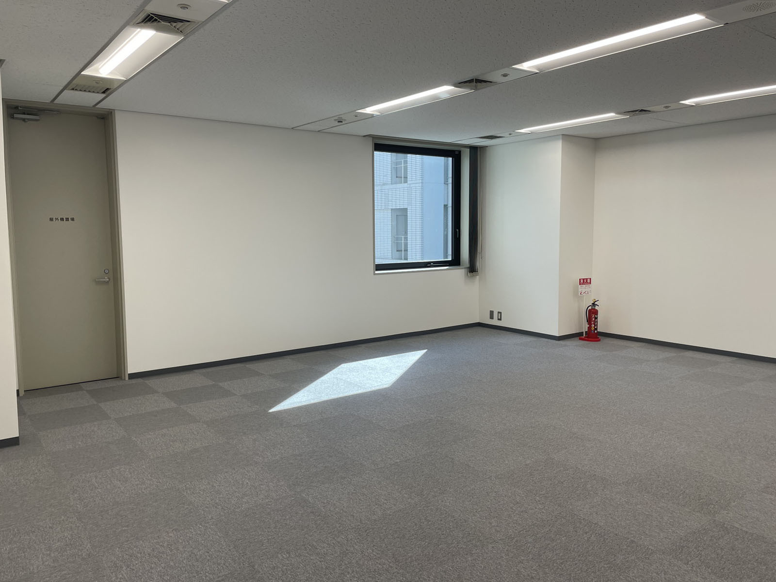 室内角の様子