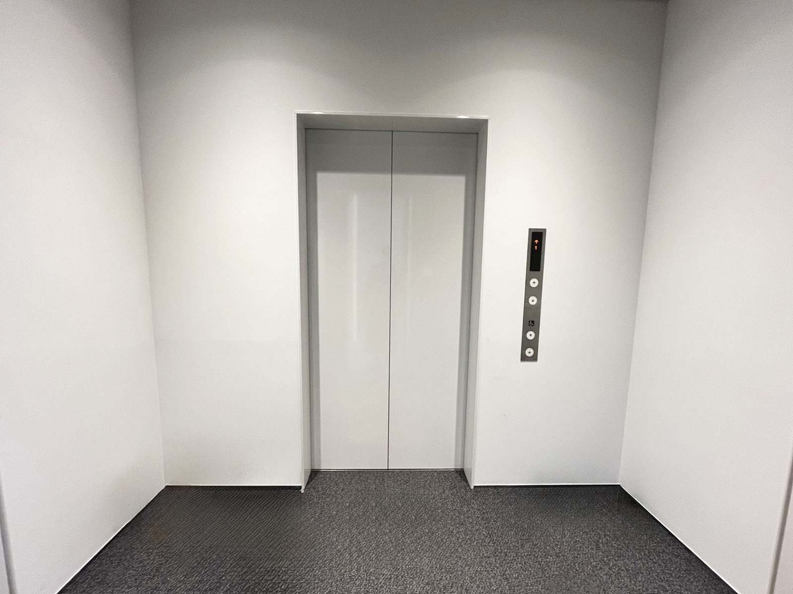 エレベーターホール