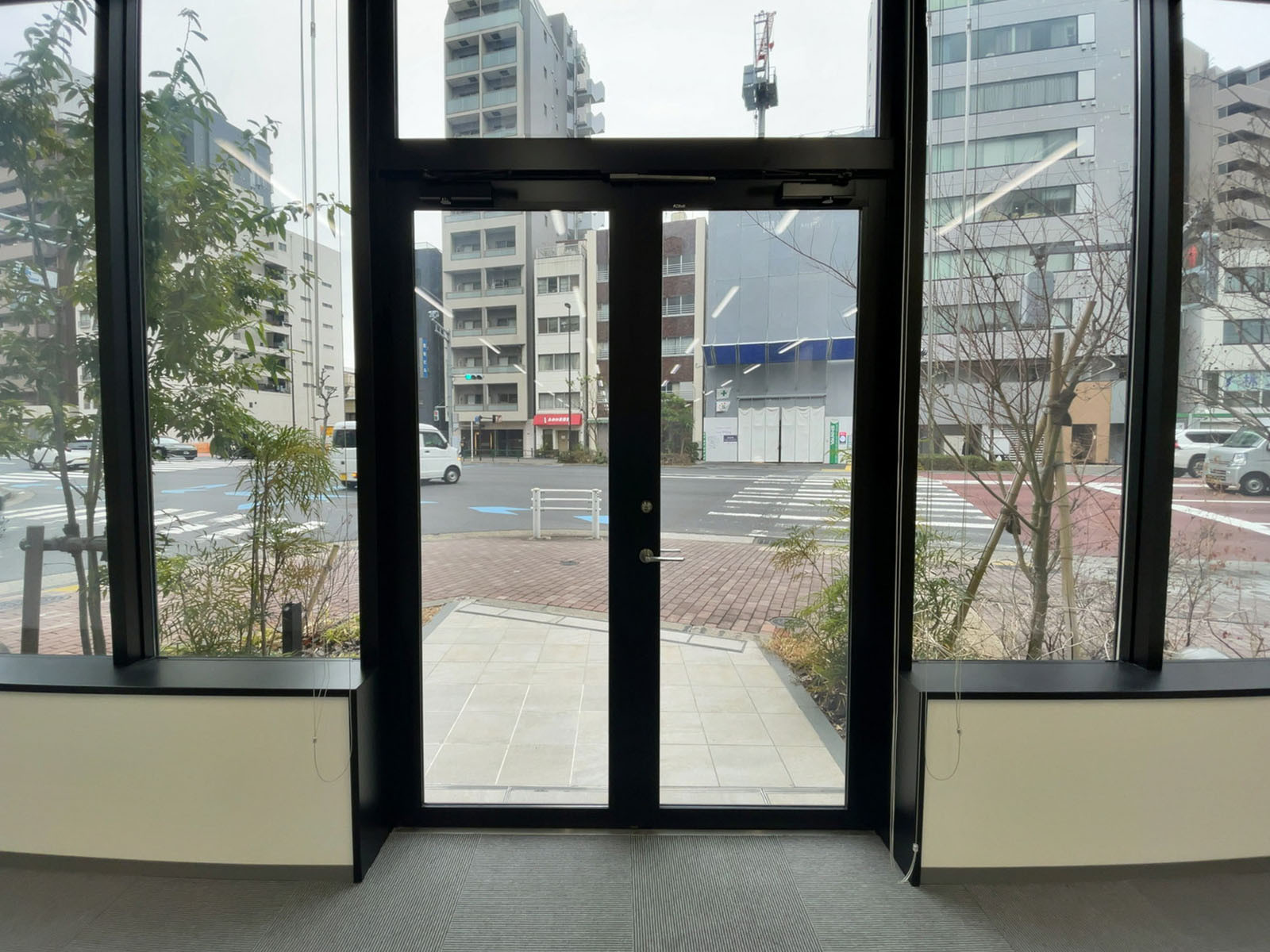 貸室出入り口