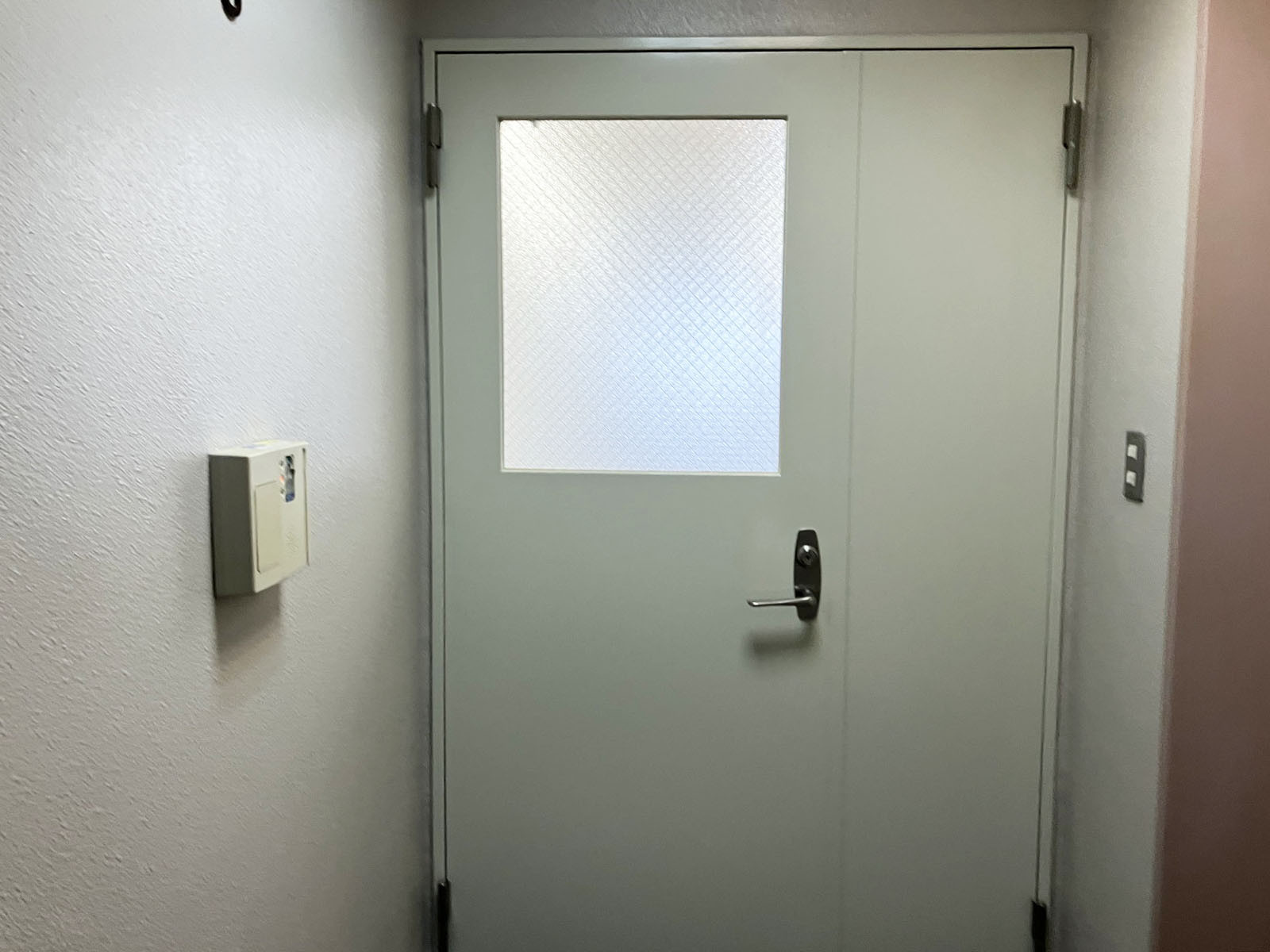 貸室出入口