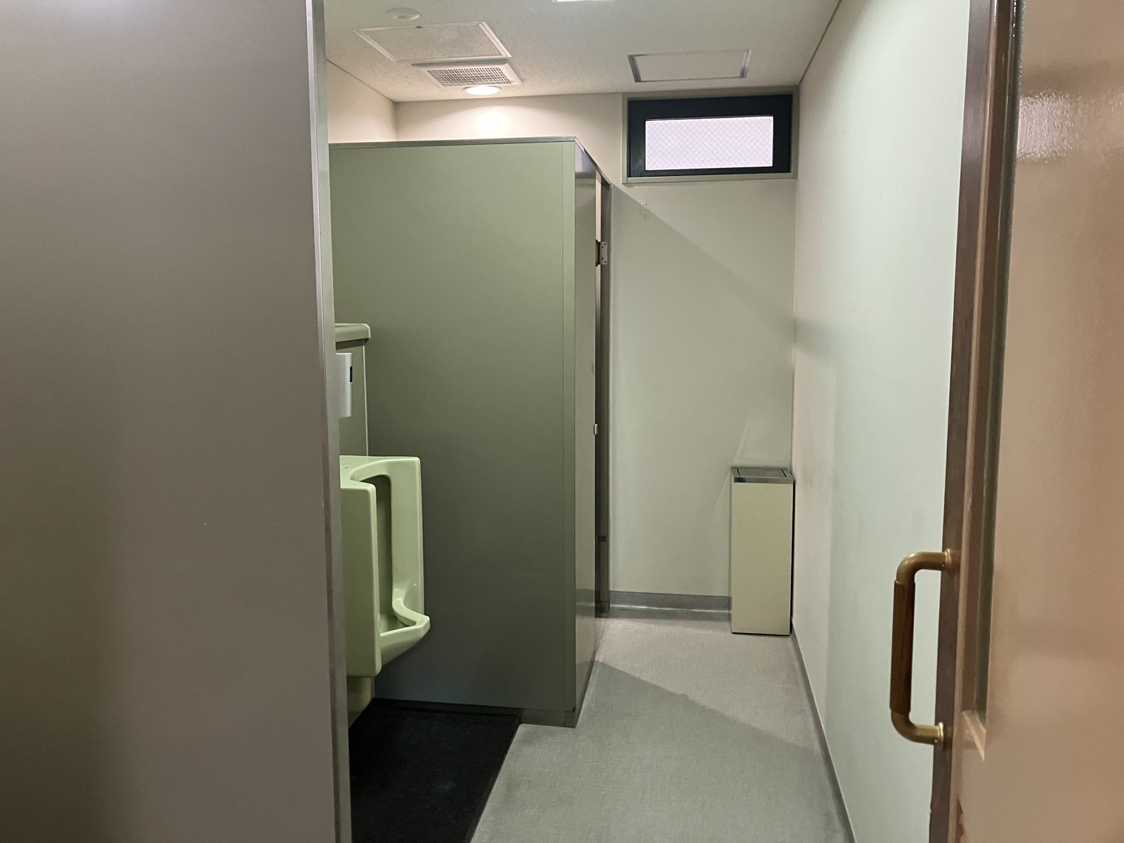 男性用トイレ