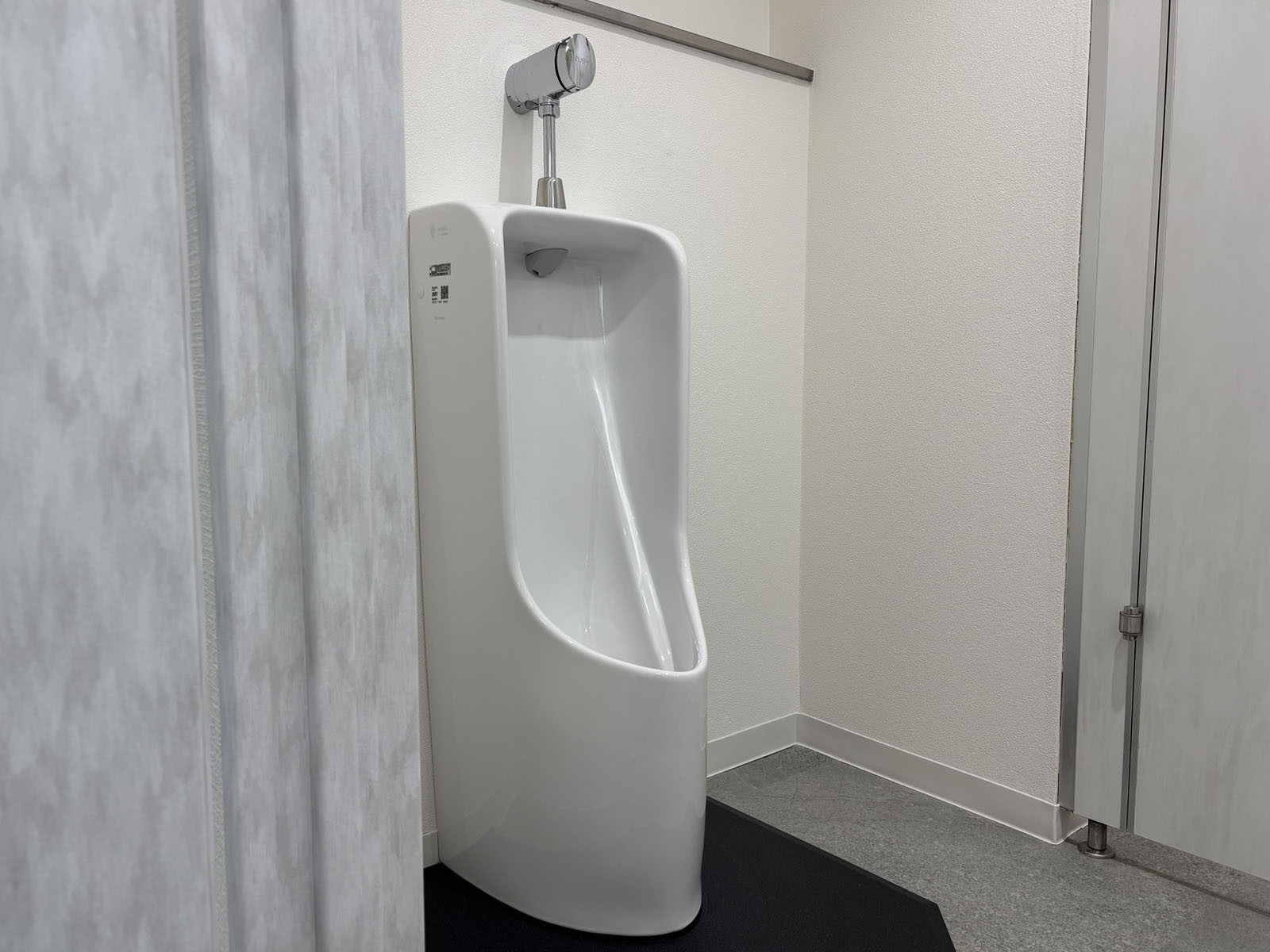男性用トイレ
