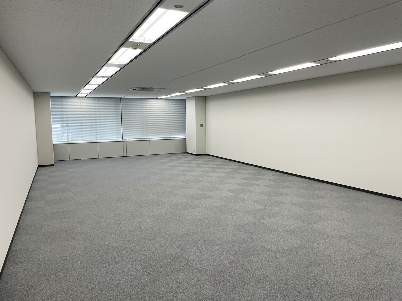 別角度の様子