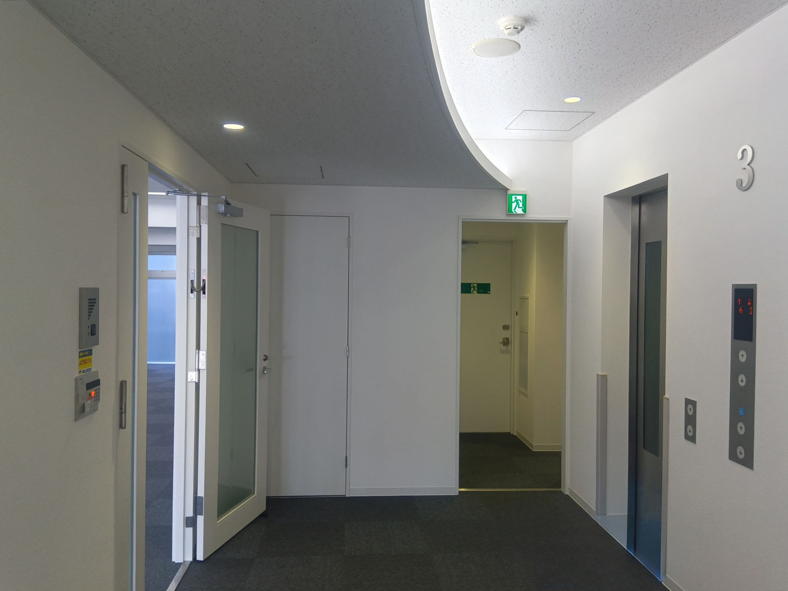 エレベーターホール