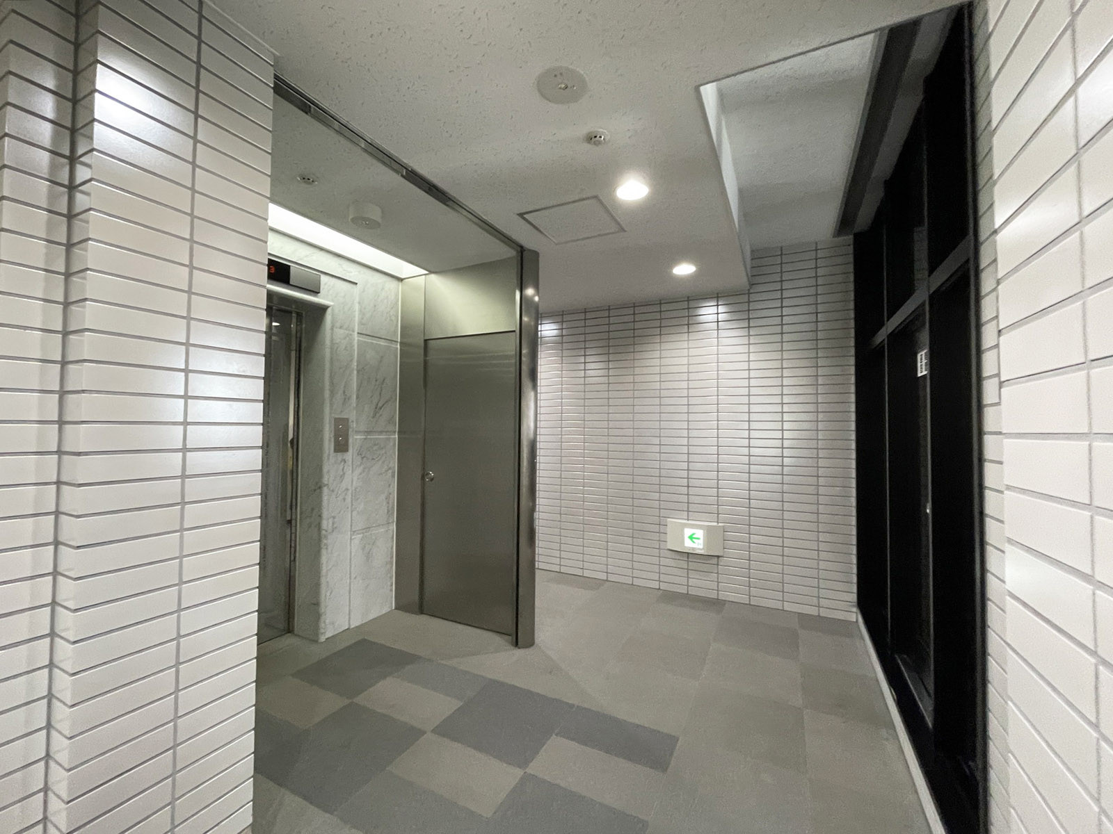 エレベーターホール