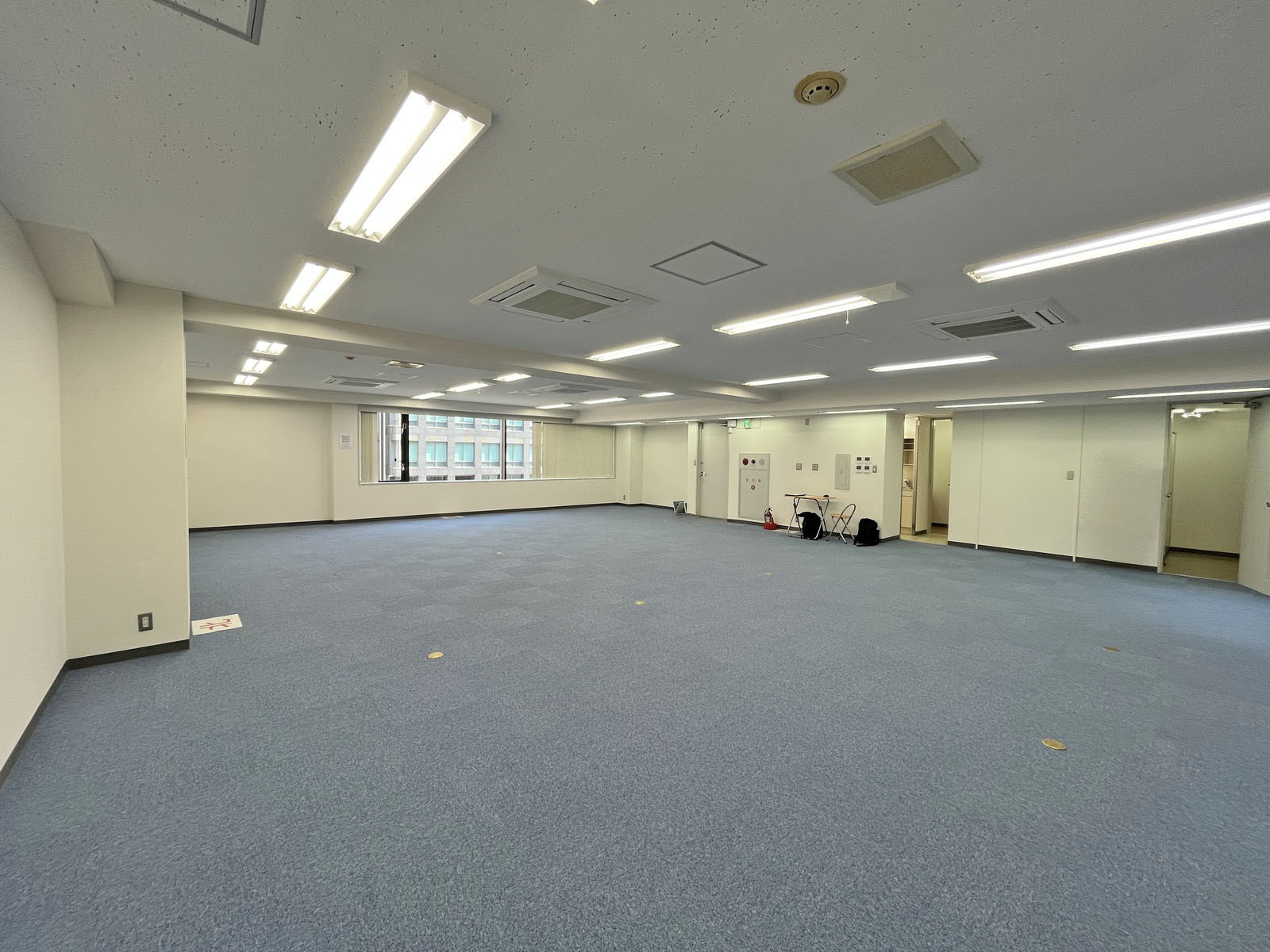 オフィス室内参考画像(4階・約42坪)