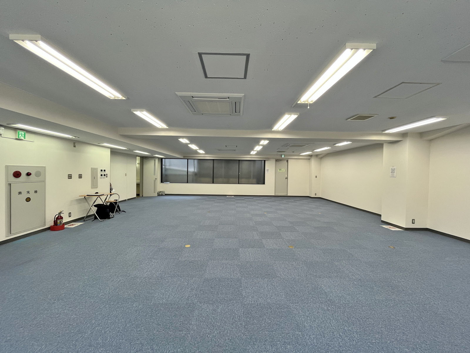 明るい室内